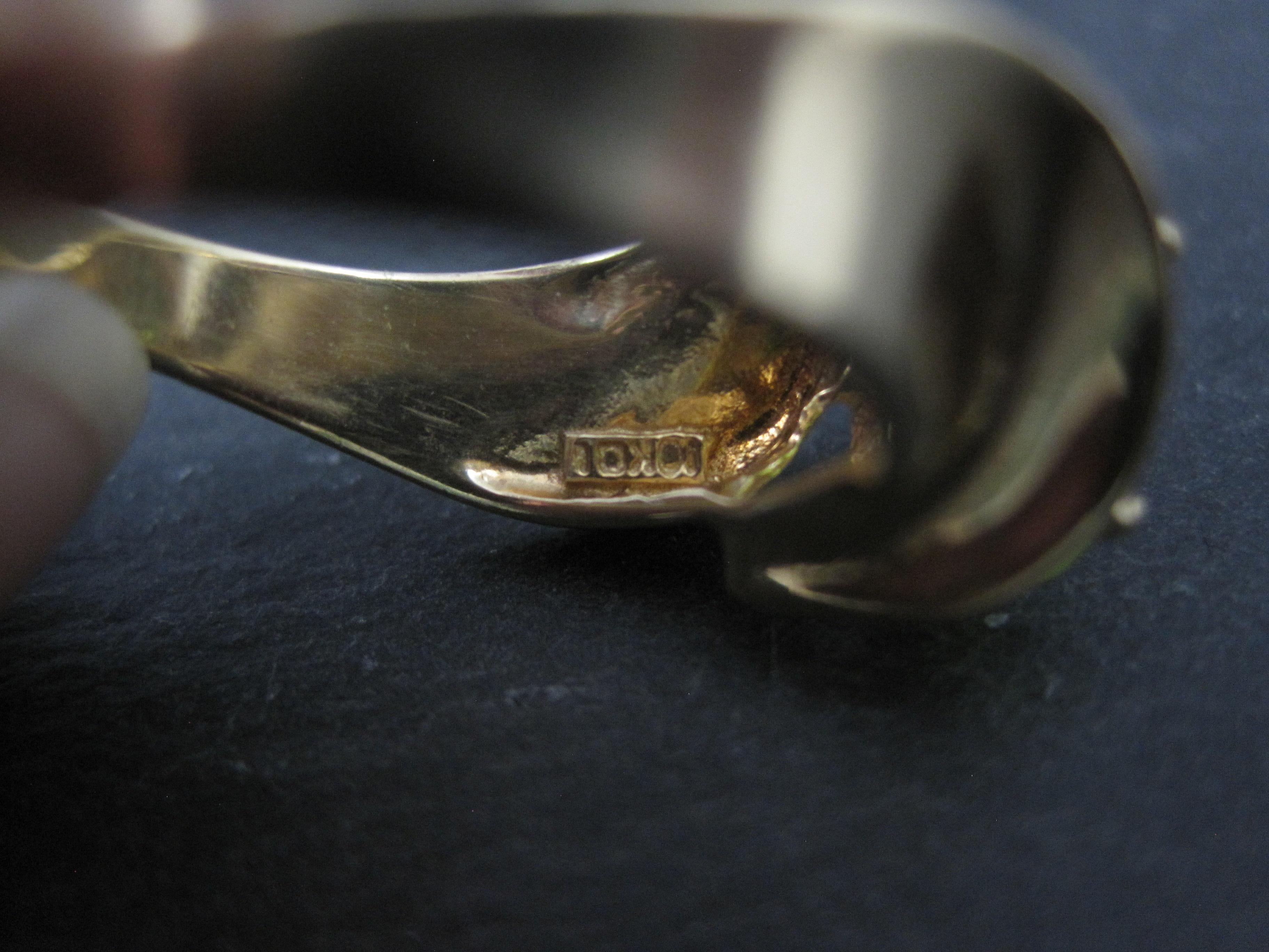 Vintage 1980er Jahre 10K Gelbgold Peridot Ring Größe 7 im Angebot 2