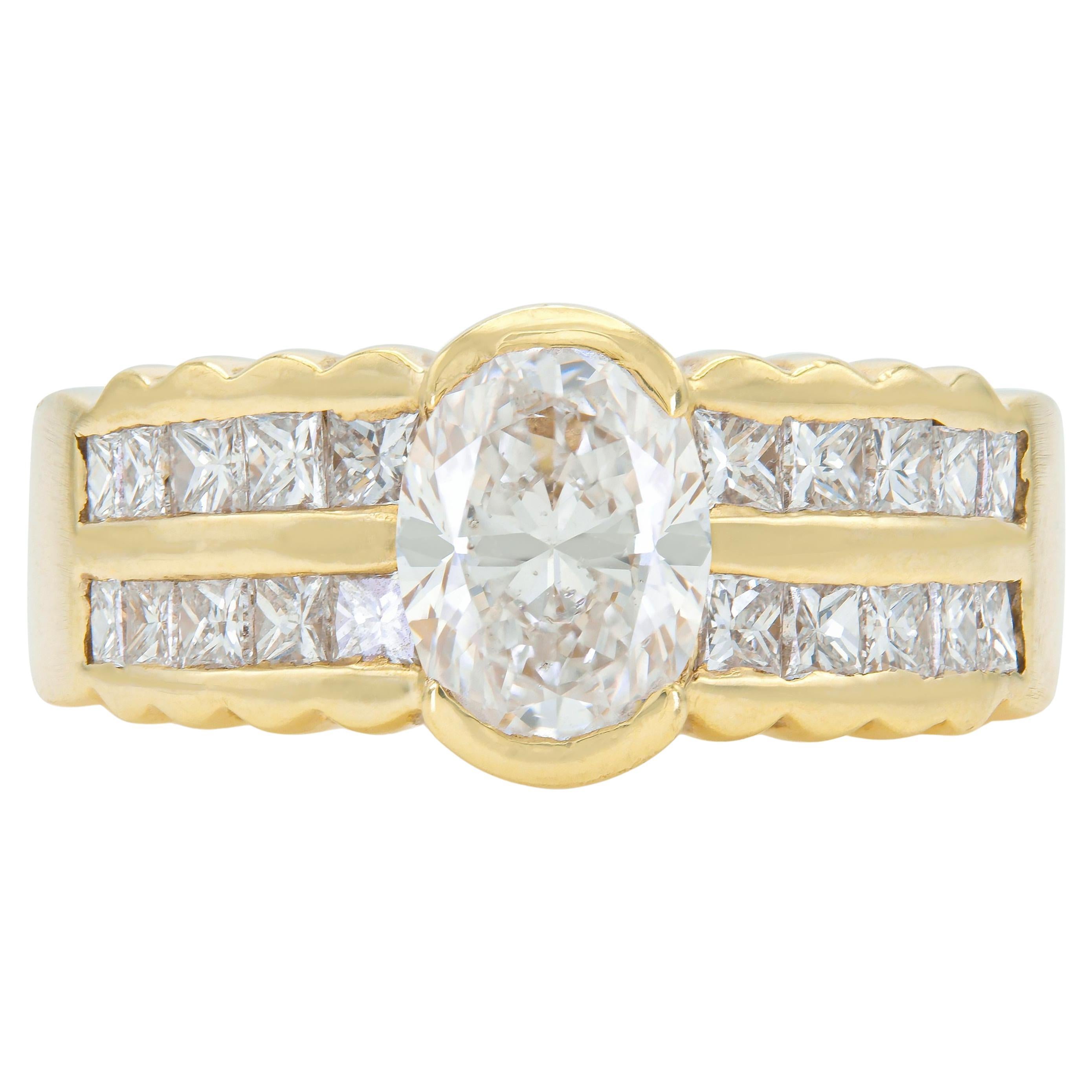 Anello di fidanzamento vintage anni 
80 con diamante taglio ovale da 1,15 carati