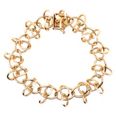 Vintage 1980s 14 Karat Yellow Gold Charm Link Bracelet