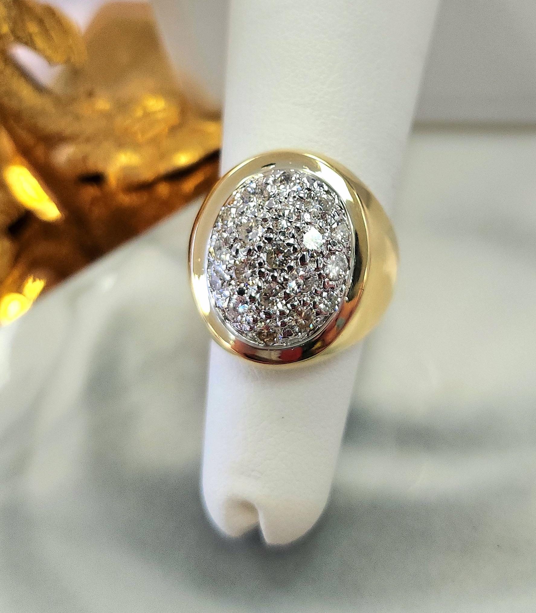 Artigiano Anello con sigillo a cupola ovale in oro 14 carati, vintage anni '80  Diamante da 1 carato  Taglia 5.25 in vendita