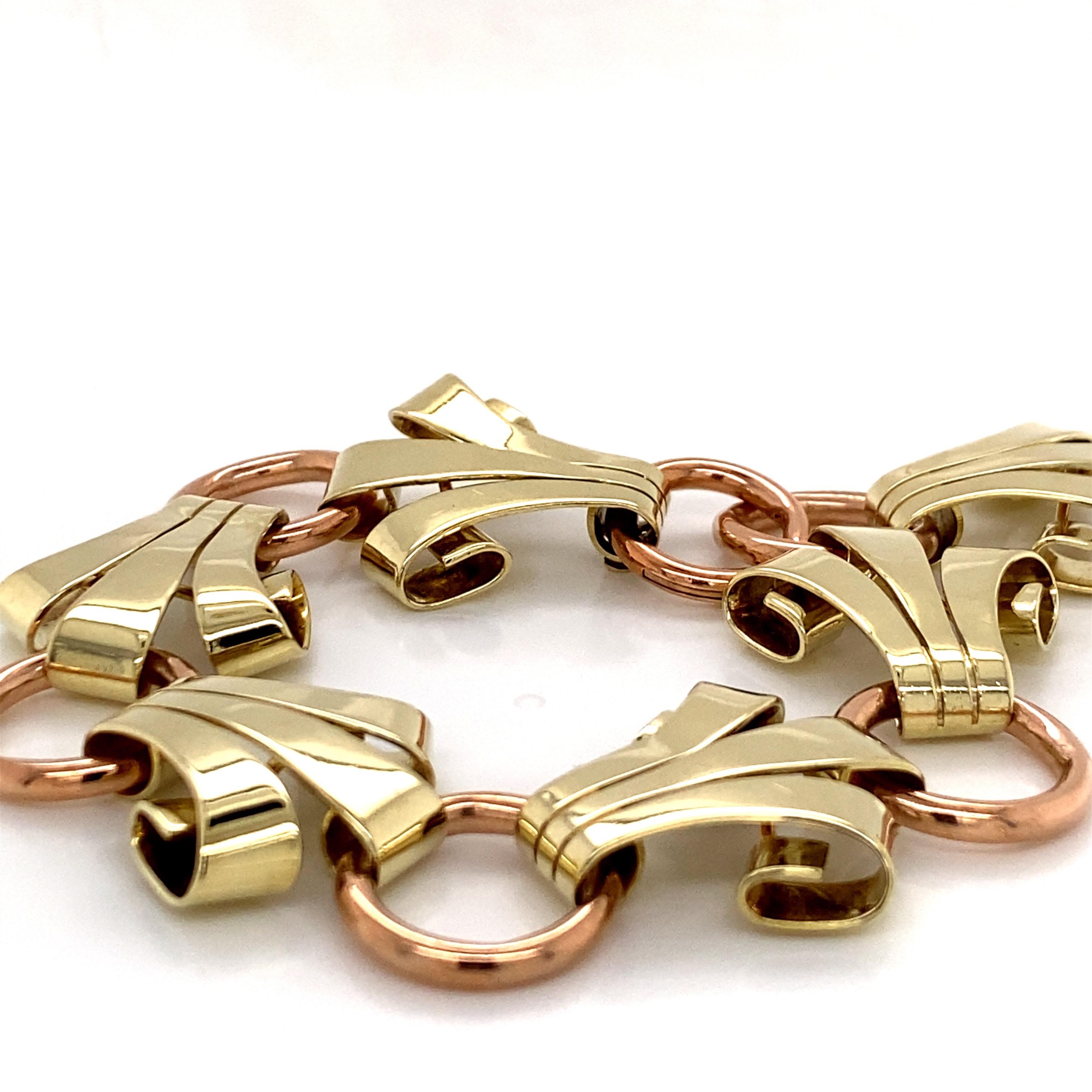 Vintage 1980s 14 Karat Rose and Green Gold Link Bracelet In Good Condition For Sale In Boston, MA
