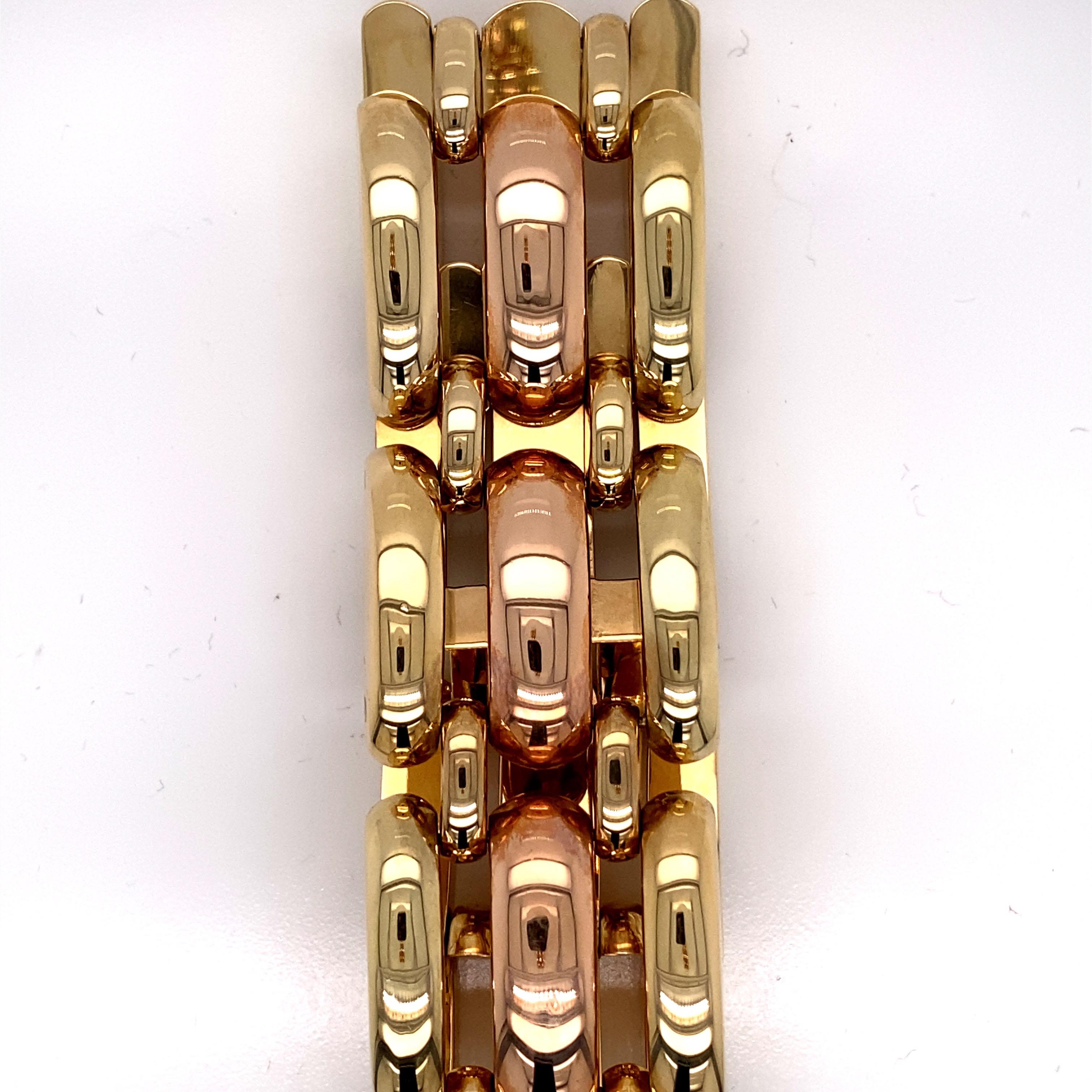 Vintage 1980s 14 Karat Rose Gold and Green Gold Wide Link Bracelet In Good Condition For Sale In Boston, MA
