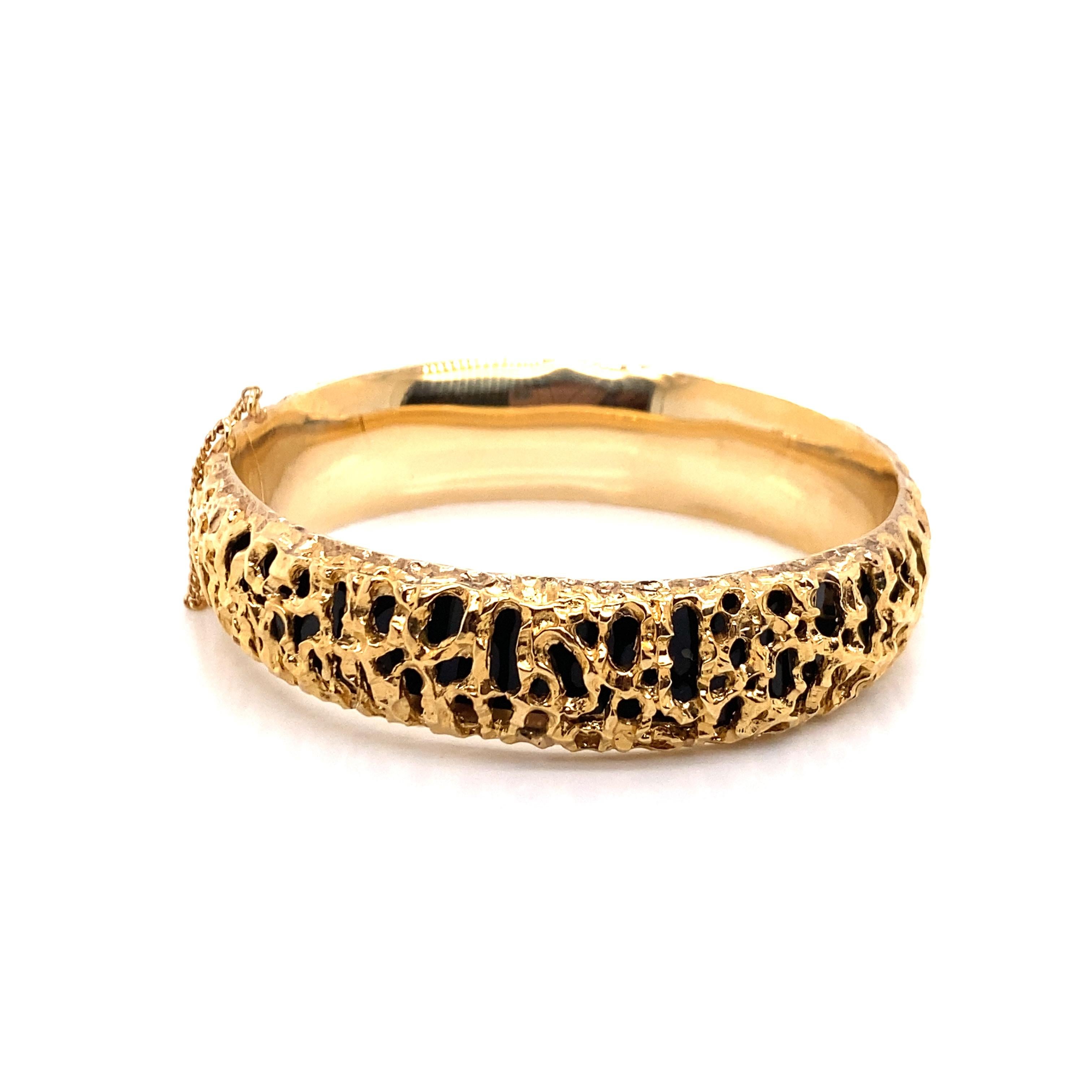 Taille mixte Bracelet jonc vintage en or jaune 14 carats avec filigrane et onyx, années 1980 en vente