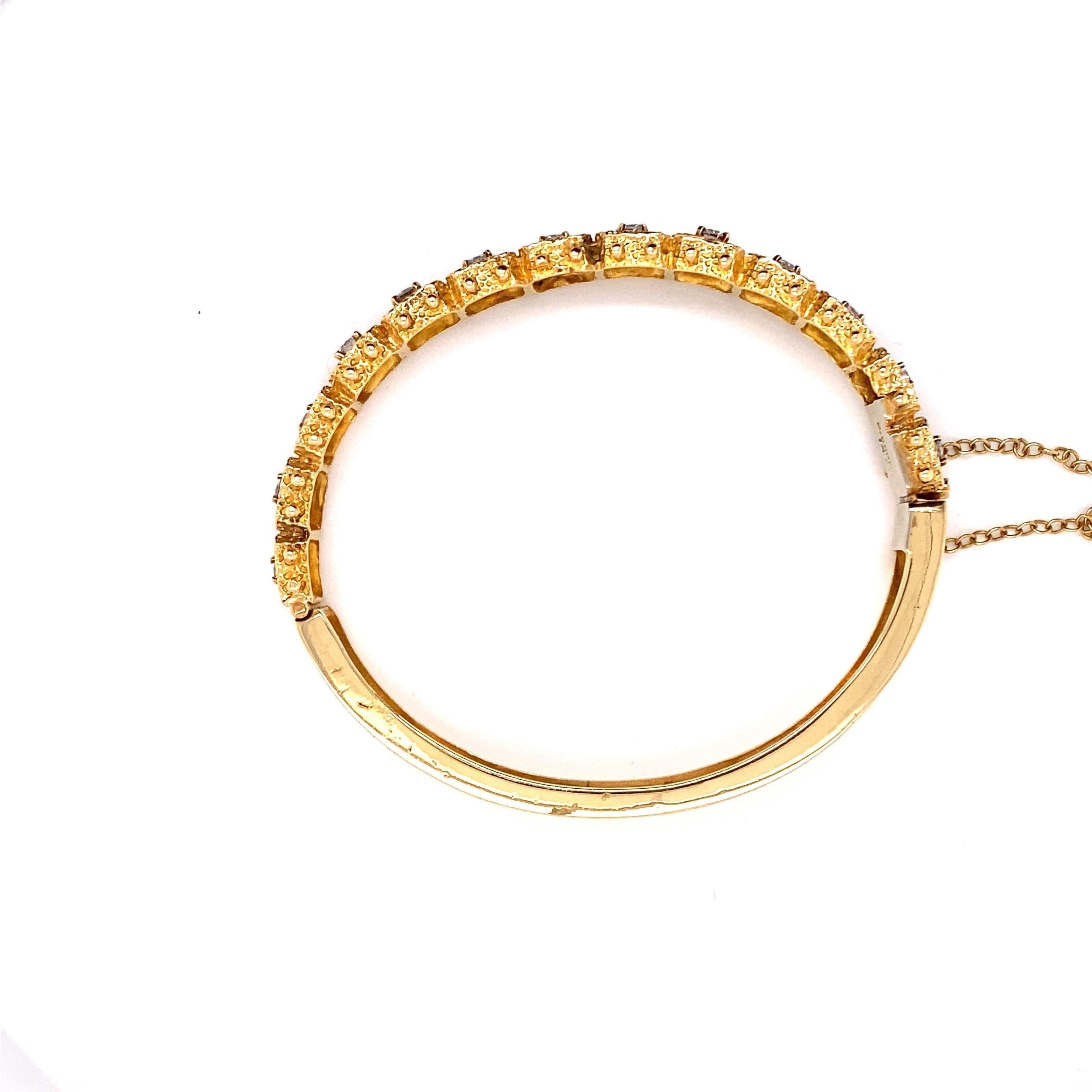 Byzantin Bracelet jonc vintage en or jaune 14 carats avec diamants 1,05 carat, années 1980 en vente