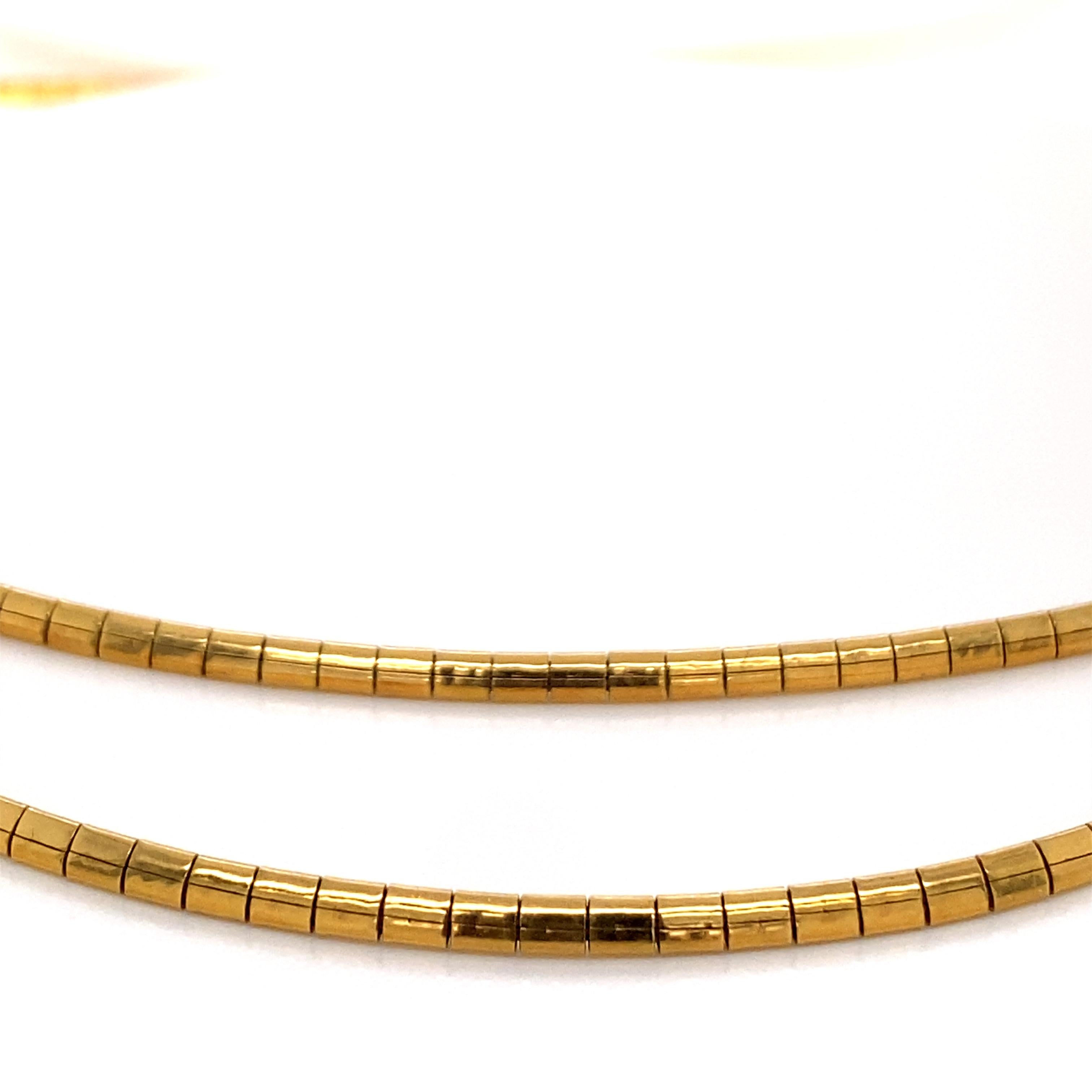 Vintage 1980's 14k Yellow Gold Layered Omega Necklace In Good Condition For Sale In Boston, MA