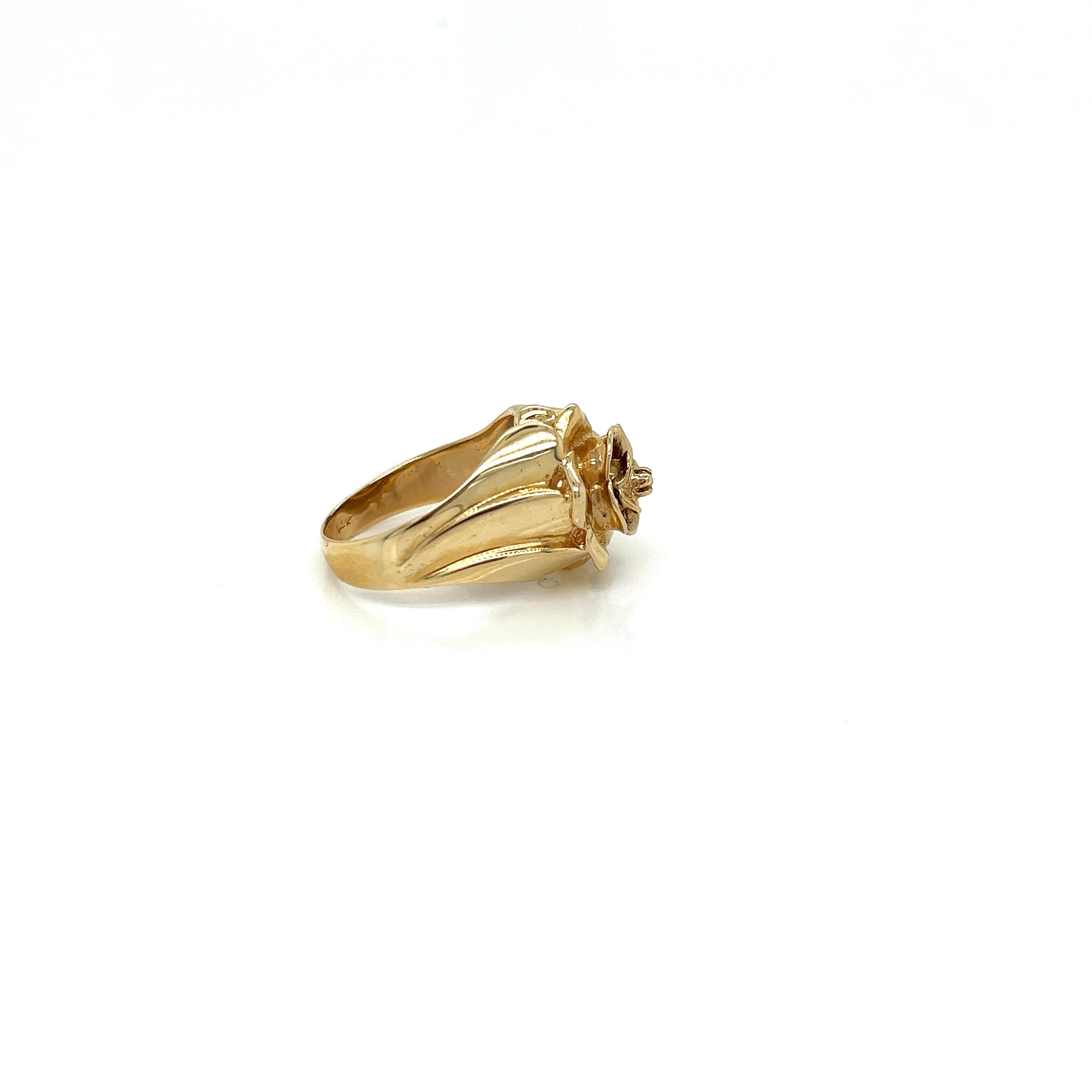Vintage 1980's 14k Yellow Gold Rose Flower Statement Ring In Good Condition For Sale In Boston, MA