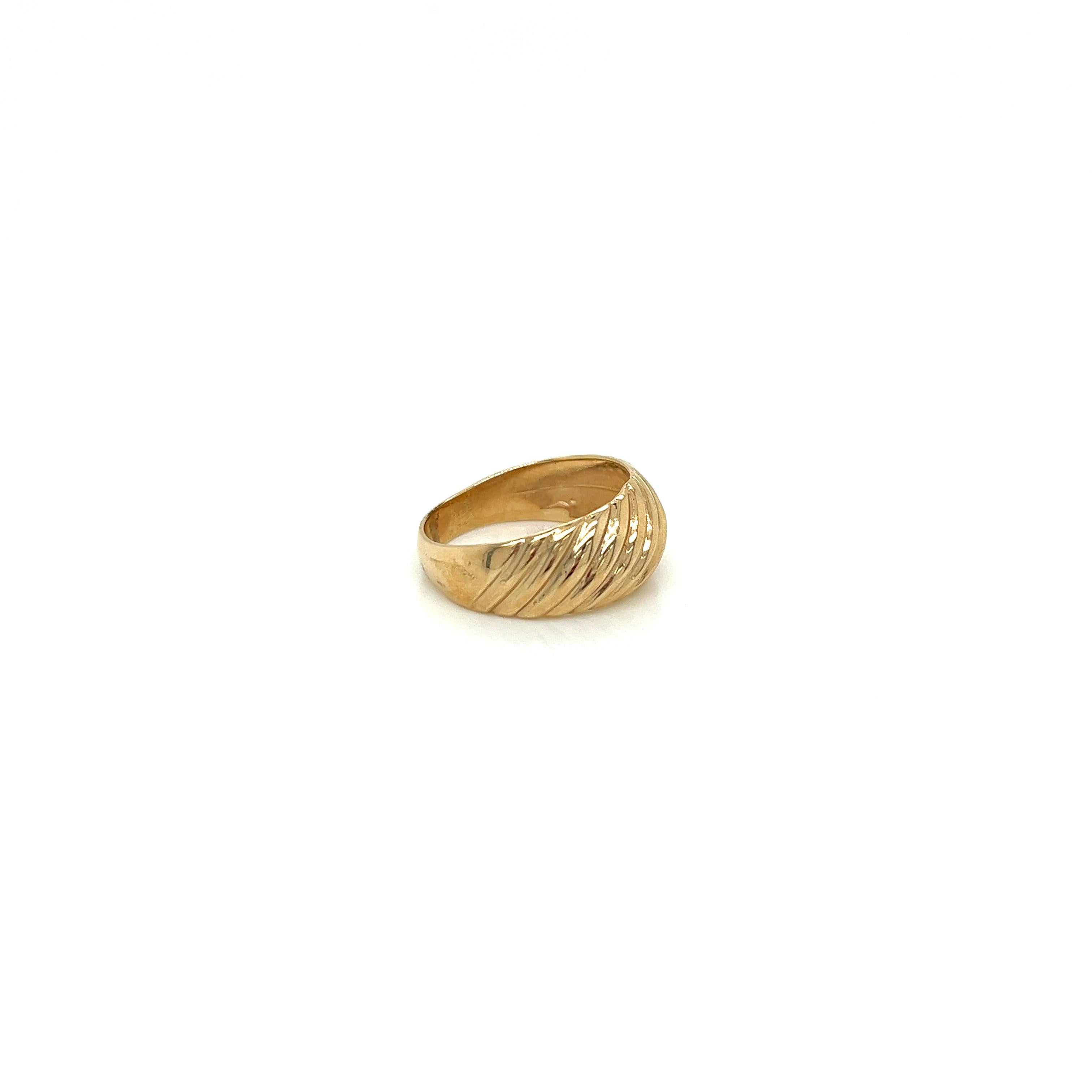 Vintage 1980's 14k Yellow Gold Shrimp Design Statement Ring For Sale 1