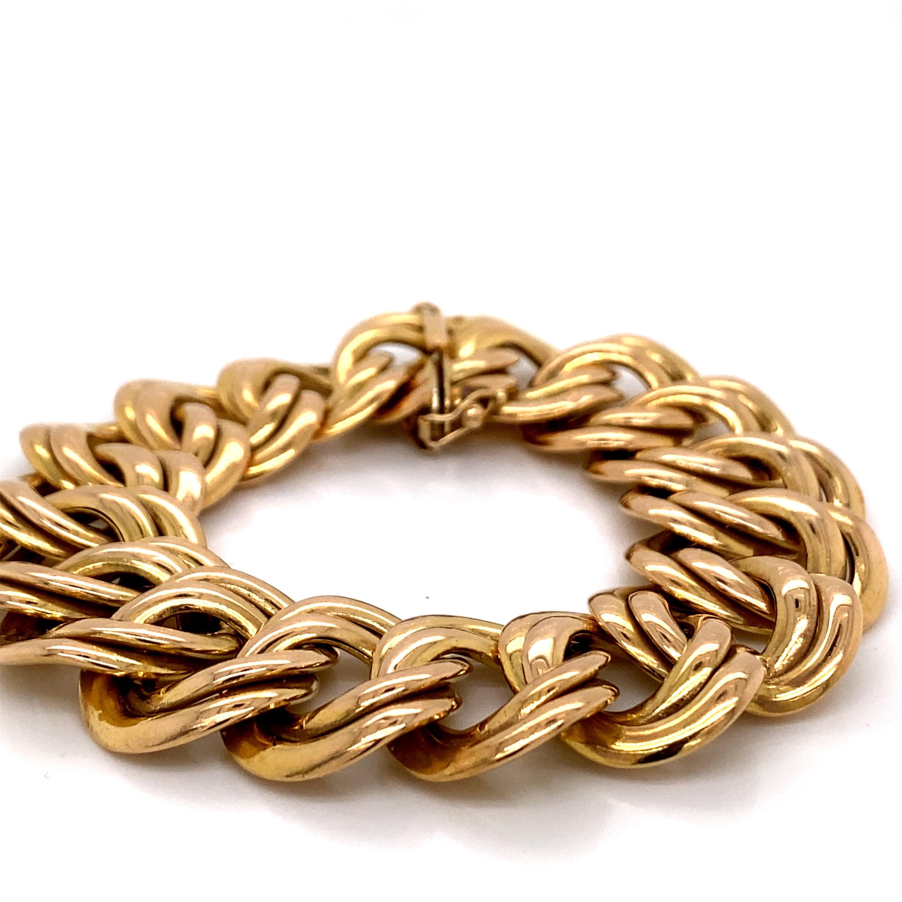 Vintage 1980s 14K Yellow Gold Wide Cable Link Bracelet - Le bracelet mesure 7.5 pouces de long et .75 pouces de large. Le bracelet pèse 39::4 grammes.