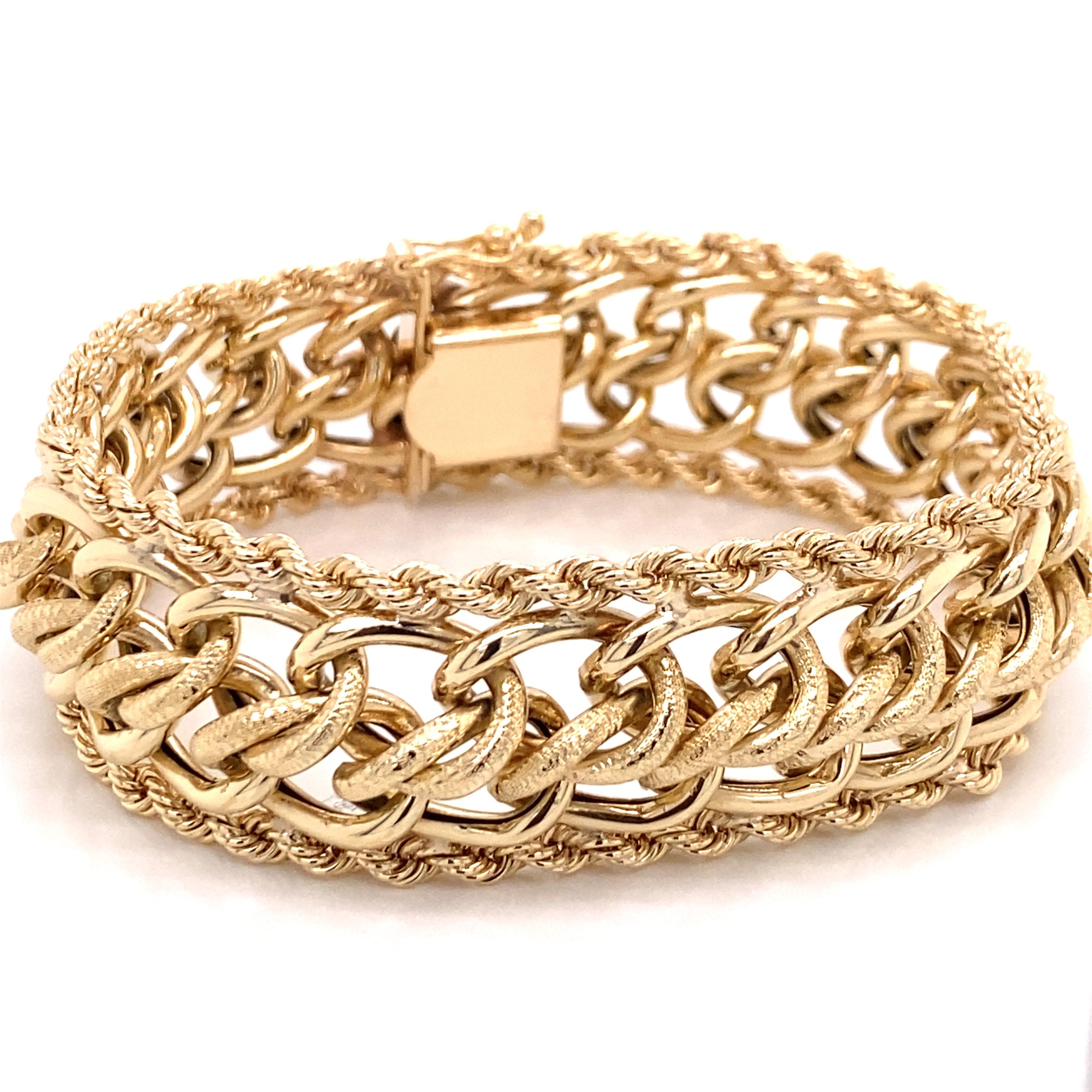 Vintage 1980's 14k Yellow Gold Wide Link with Rope Edge Bracelet In Good Condition In Boston, MA
