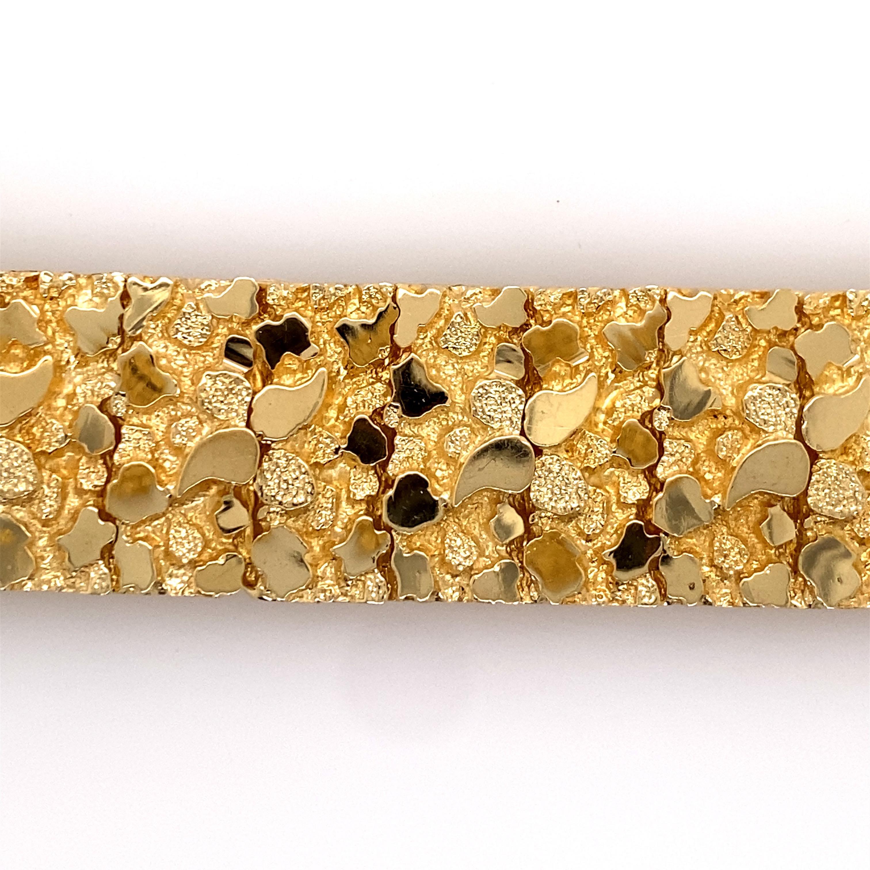 Bracelet à pépites larges vintage en or jaune 14 carats, années 1980 Pour hommes en vente