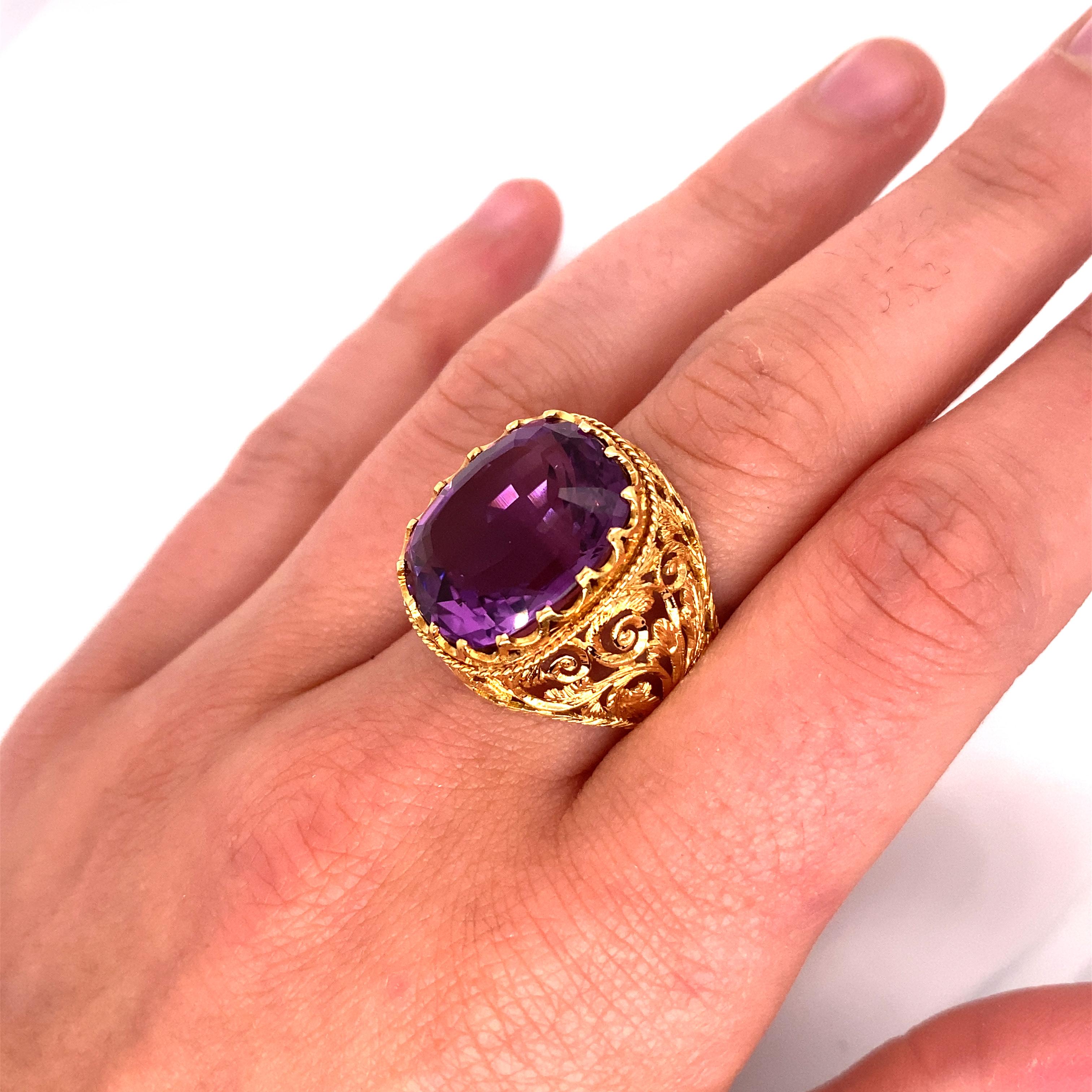 Vintage 1980's 15ct Cushion Cut Amethyst Ring For Sale 7