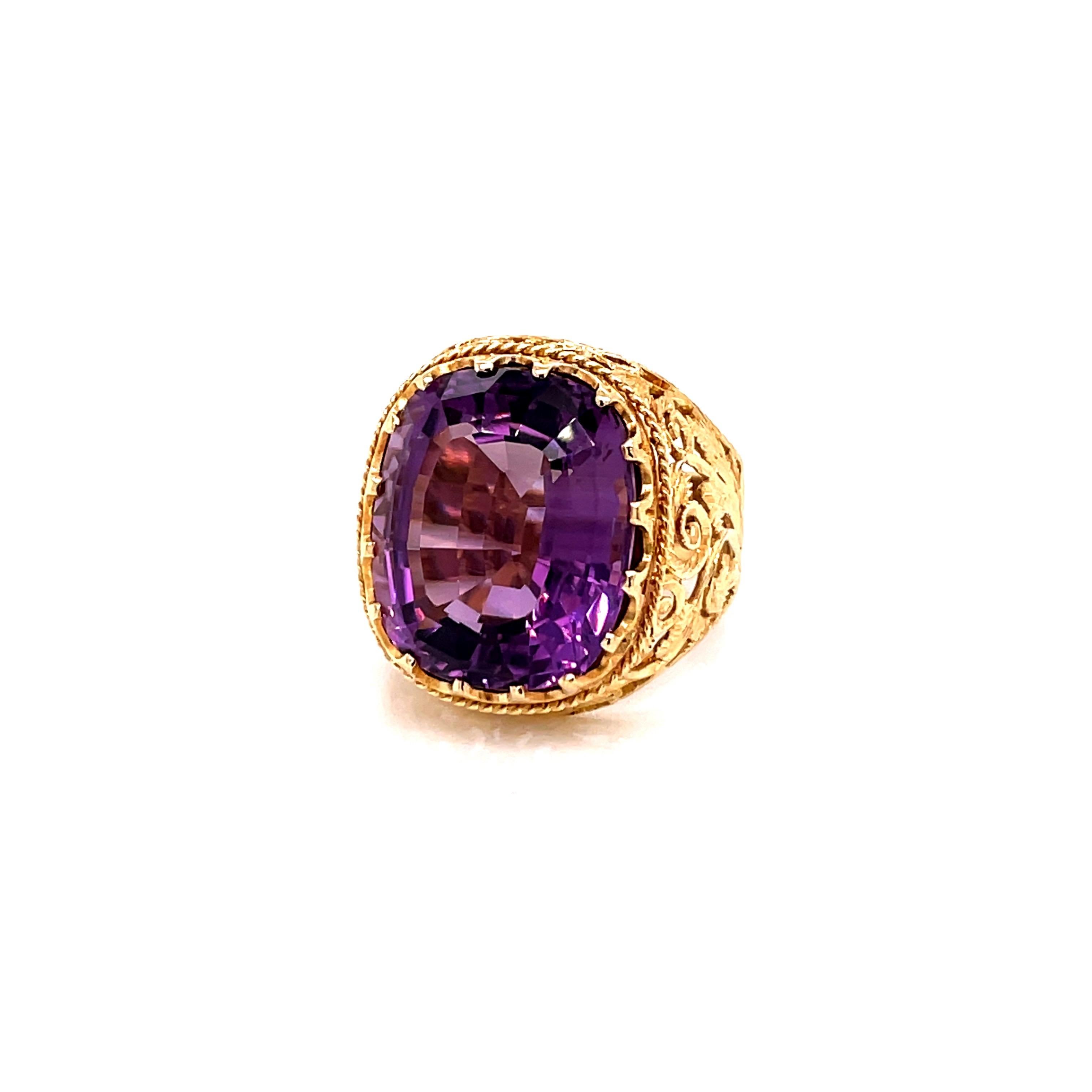 Vintage 1980's 15ct Cushion Cut Amethyst Ring For Sale 2