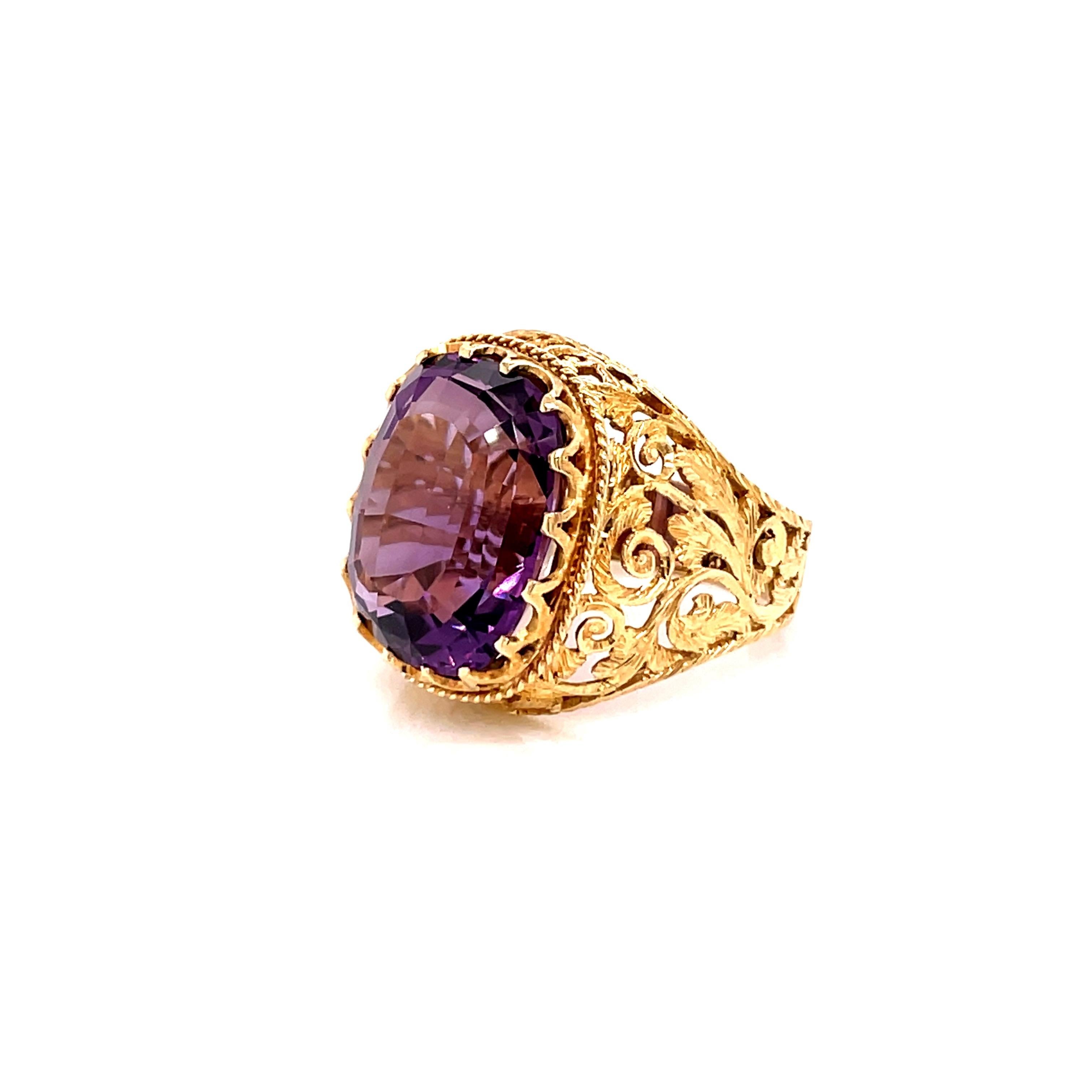 Vintage 1980's 15ct Cushion Cut Amethyst Ring For Sale 3
