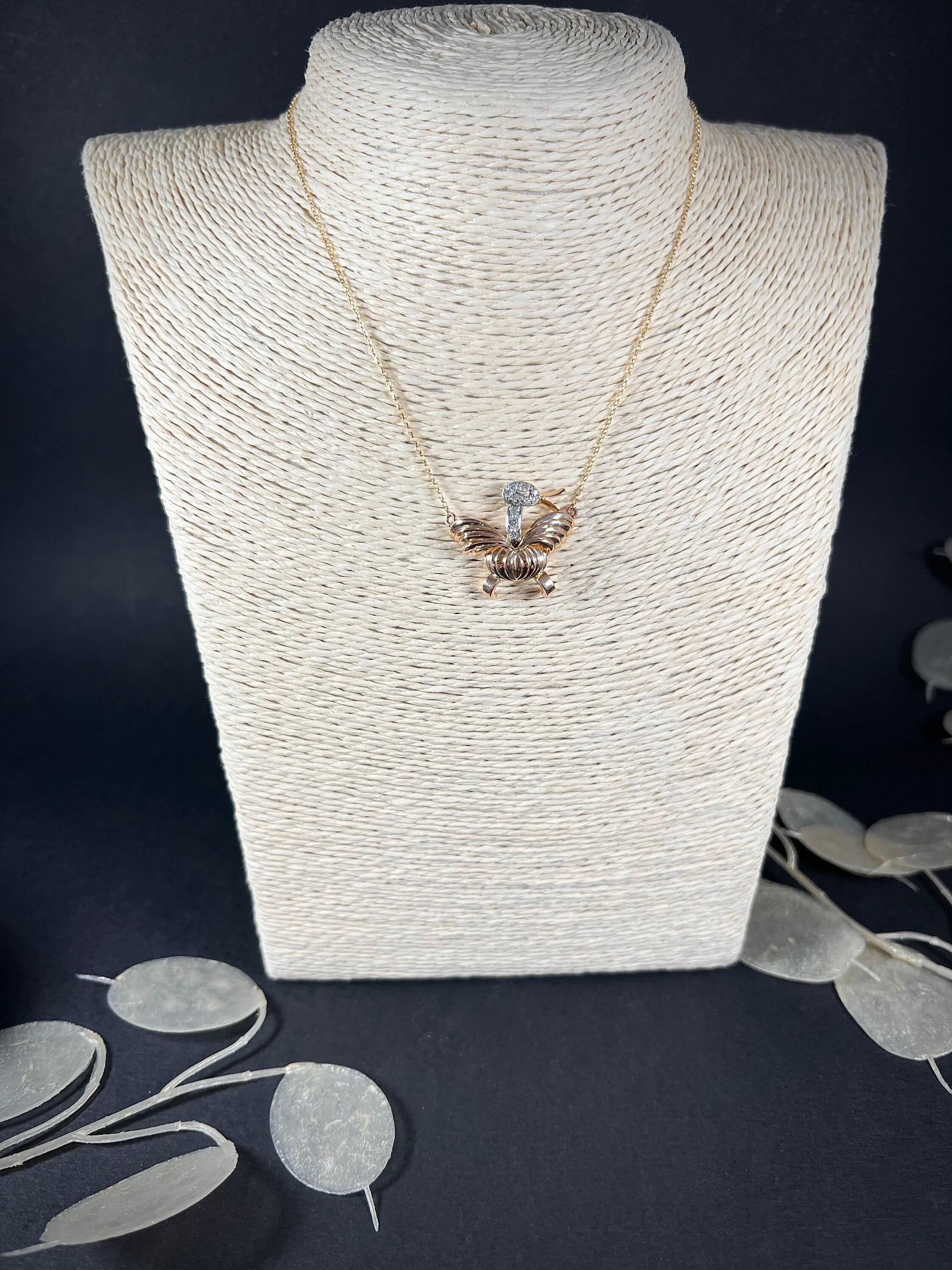Vintage 1980's Gold 18ct Contemporary Diamond Duck Pendant Neck Collier en vente 6