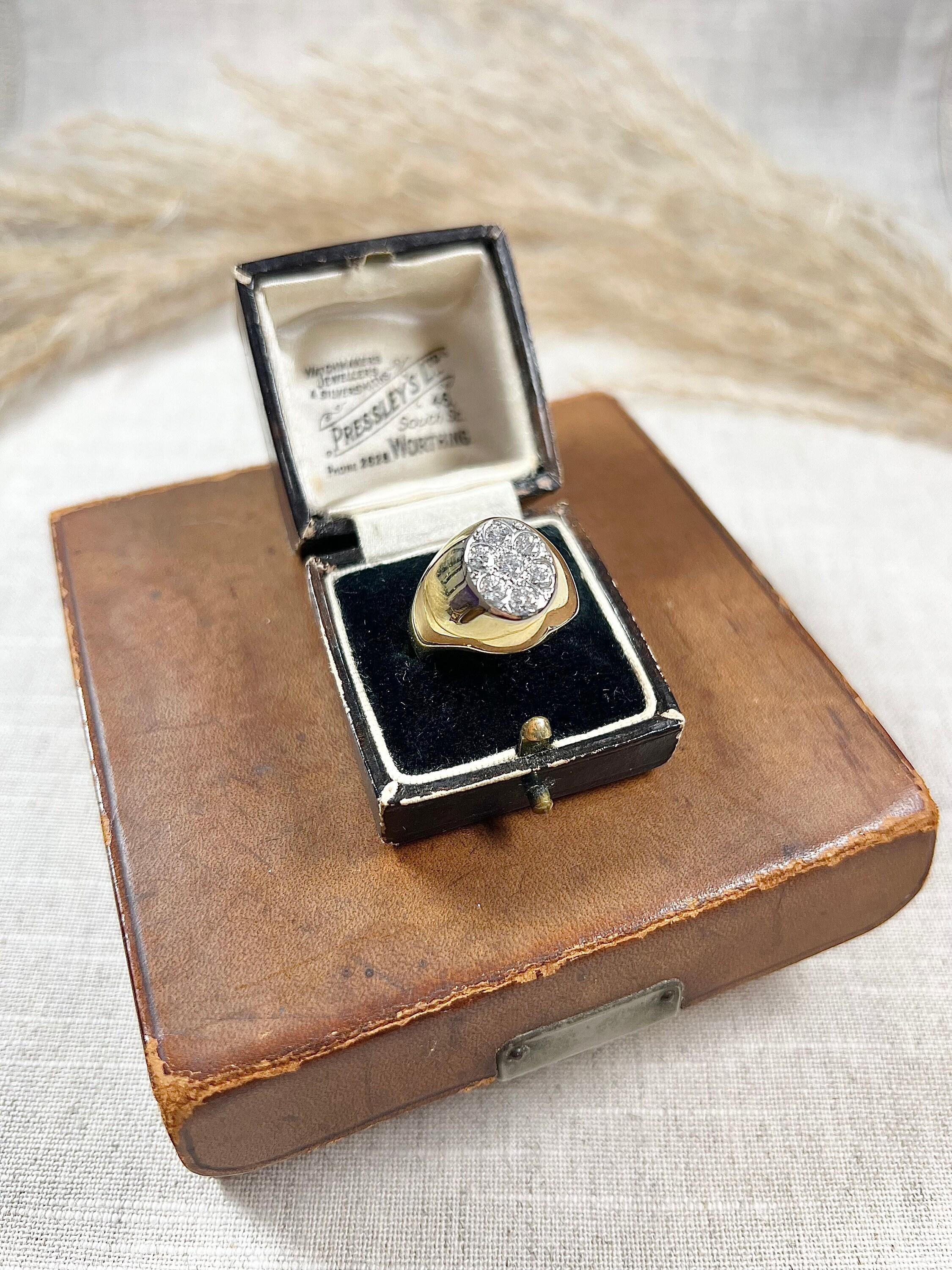 Vintage 1980’s 18ct Gold French Diamond Encrusted Oval Shaped Signet Ring In Good Condition For Sale In Brighton, GB