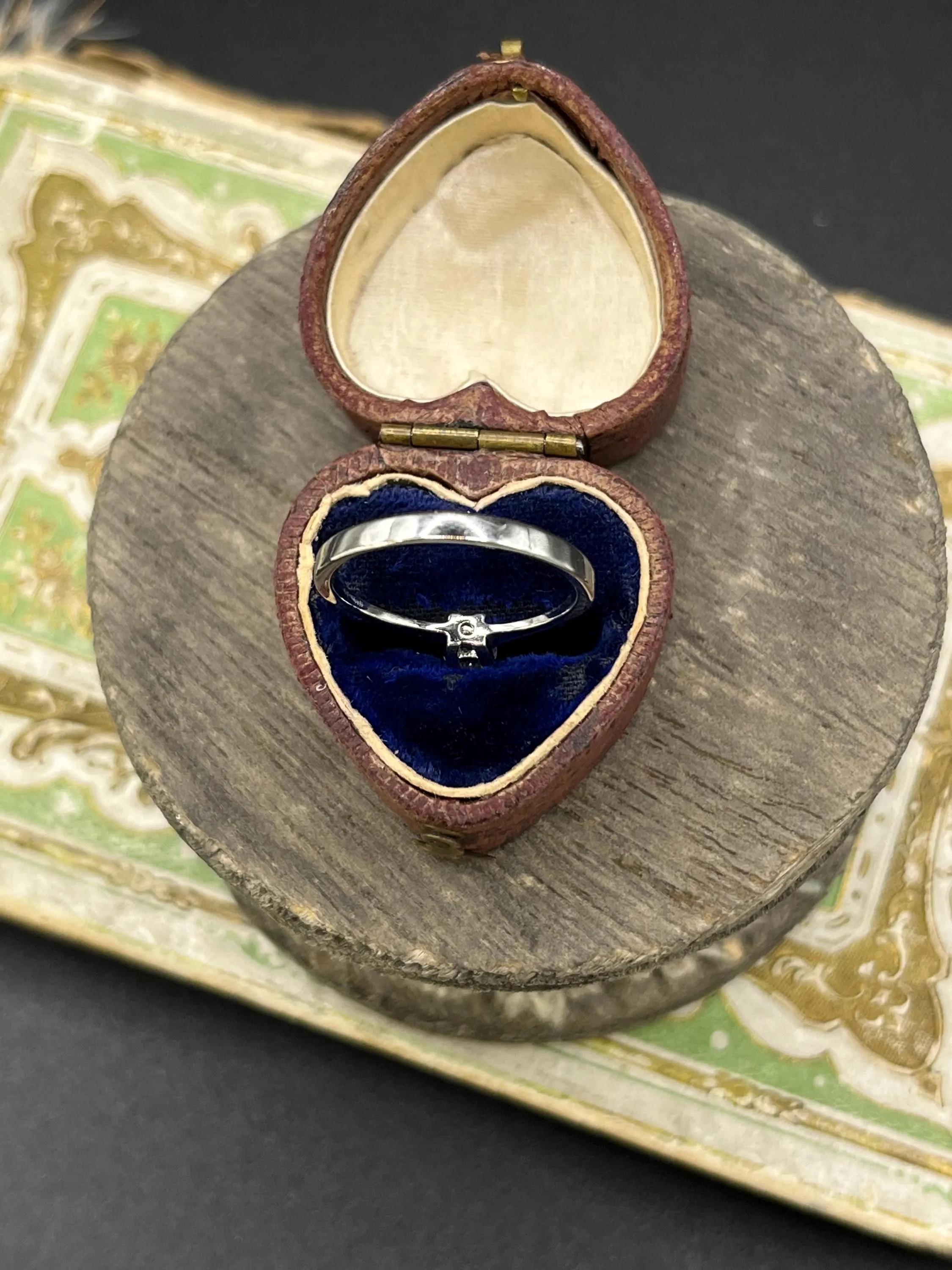 Vintage 1980's 18ct Weißgold, Diamant Single Stone Verlobungsring im Angebot 5