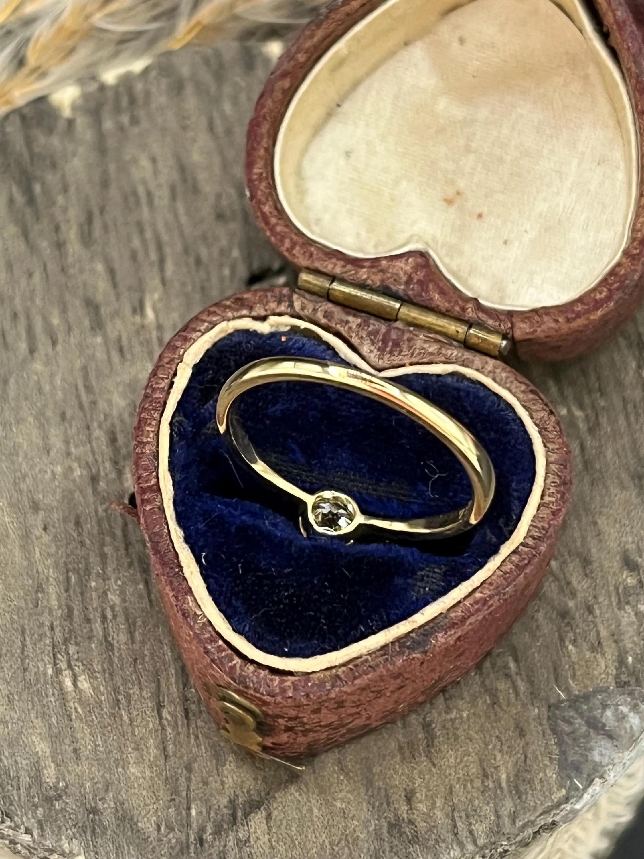 Anillo vintage de diamantes de 0,25 quilates en oro amarillo de 18 ct de la década de 1980 con una sola piedra en venta 2