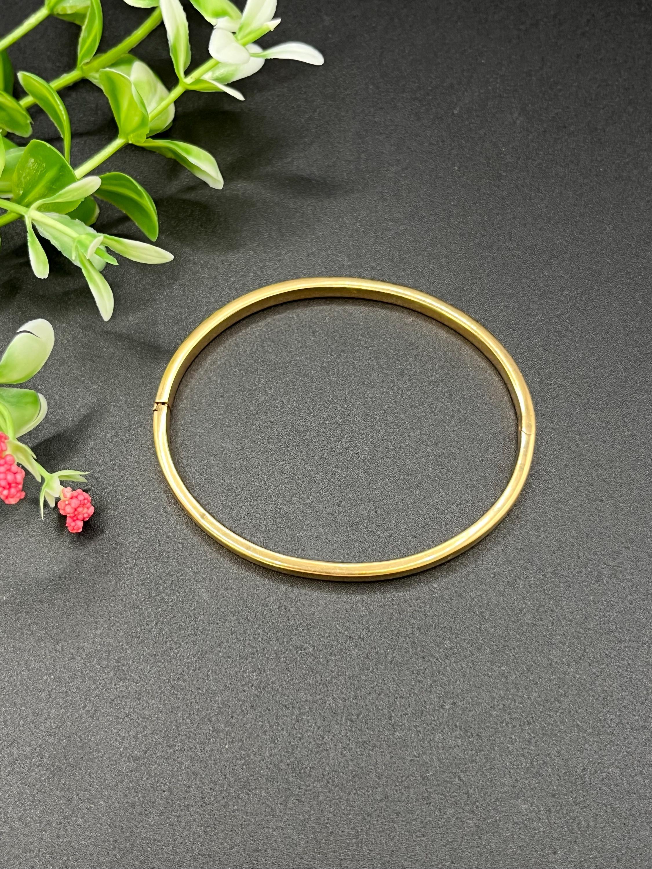 Vintage 1980s 18ct Gelbgold, Schlichter Armreif mit Scharnier für Damen oder Herren im Angebot