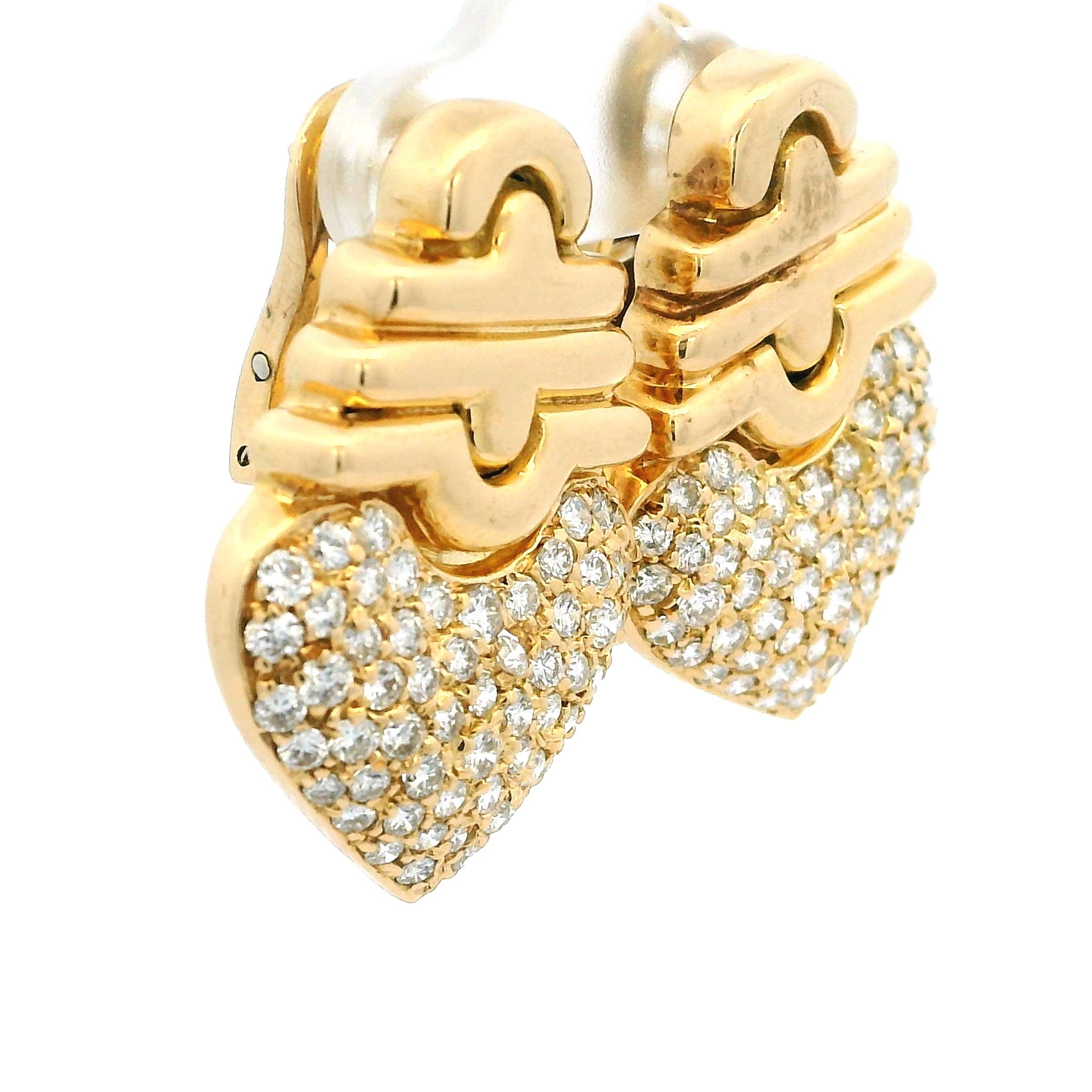 Round Cut Vintage 1980s 18K Gold 3ct Diamond Pave Heart Earrings For Sale