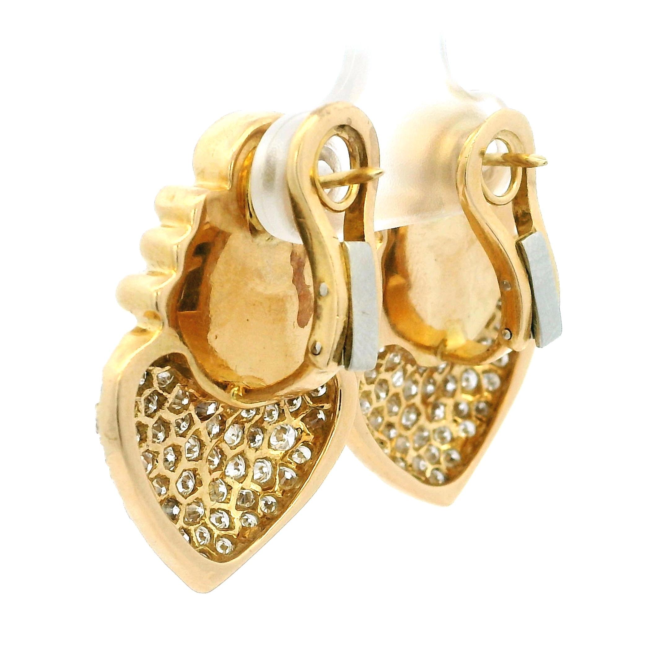 Women's Vintage 1980s 18K Gold 3ct Diamond Pave Heart Earrings For Sale
