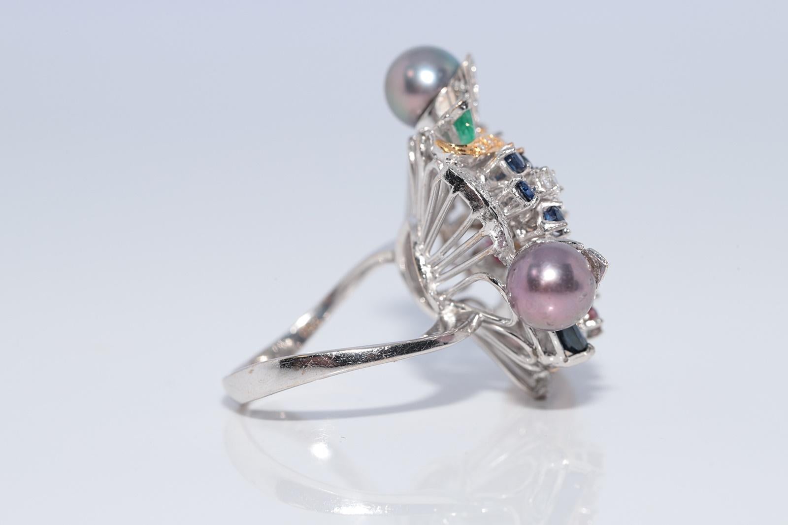 Vintage 1980s 18k Gold  Diamant Smaragd Rubin Saphir und Perle Starker Ring (Brillantschliff) im Angebot