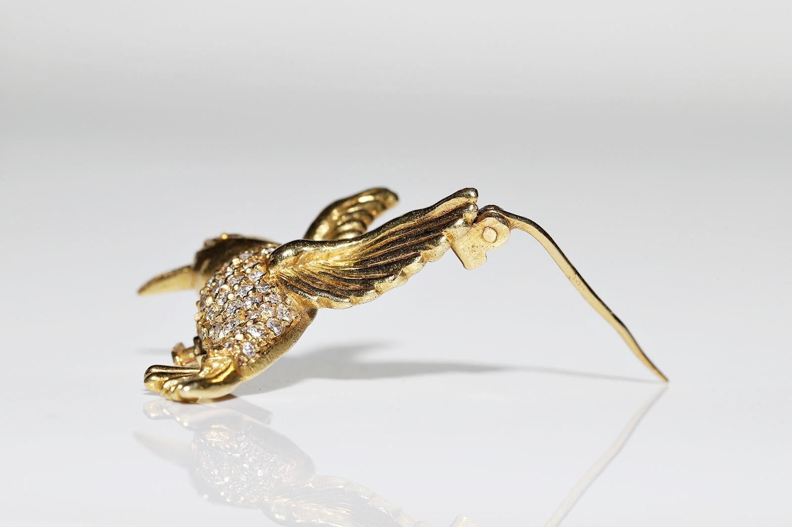 Vintage 1980s 18k Gold Natural Diamond Decorated Bird Brooch  For Sale 2