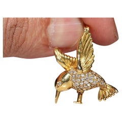 Vintage 1980s 18k Gold Natural Diamond Decorated Bird Brooch 