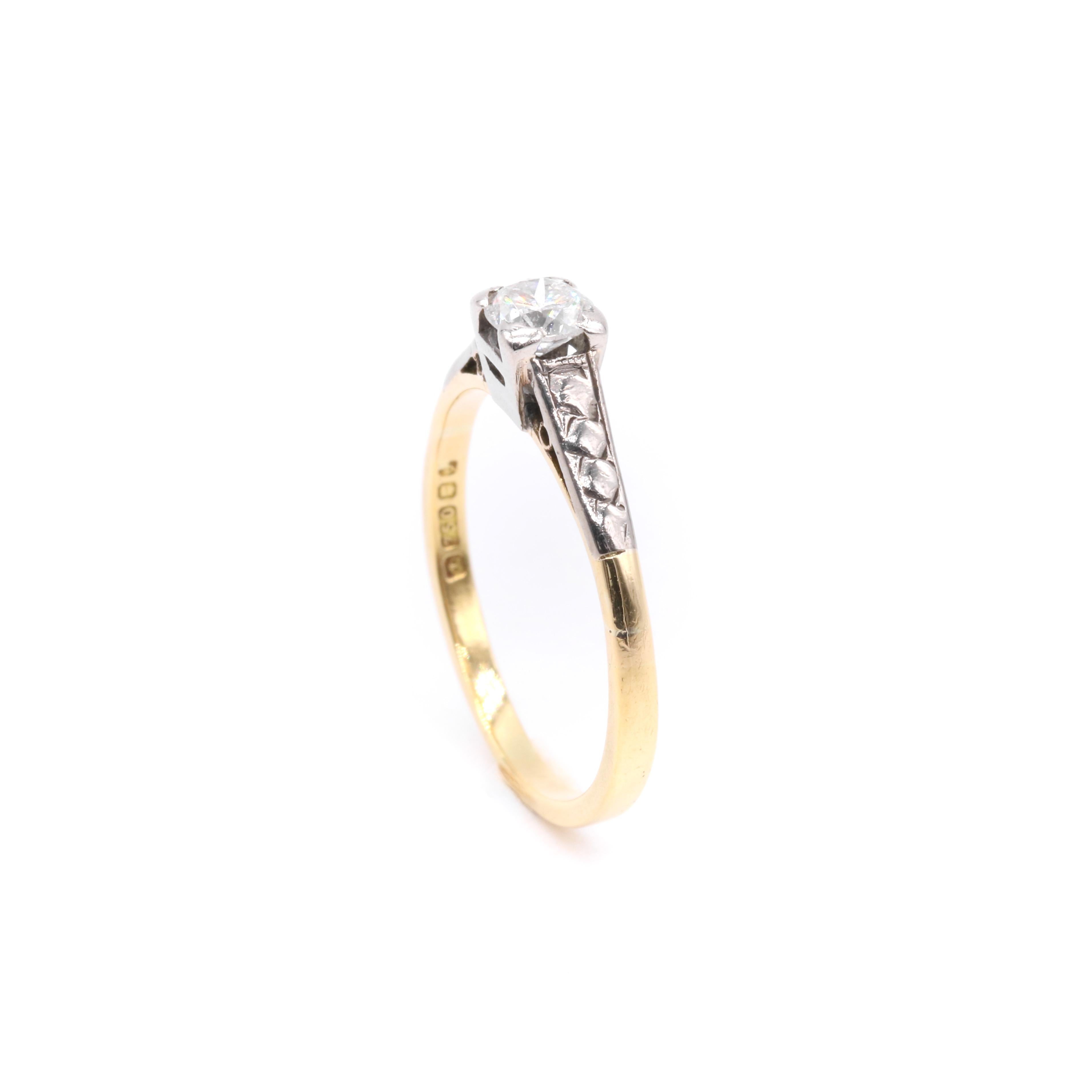 Bague solitaire vintage des années 1980 en or jaune 18 carats et platine avec 0,21 carat de diamants en vente 3