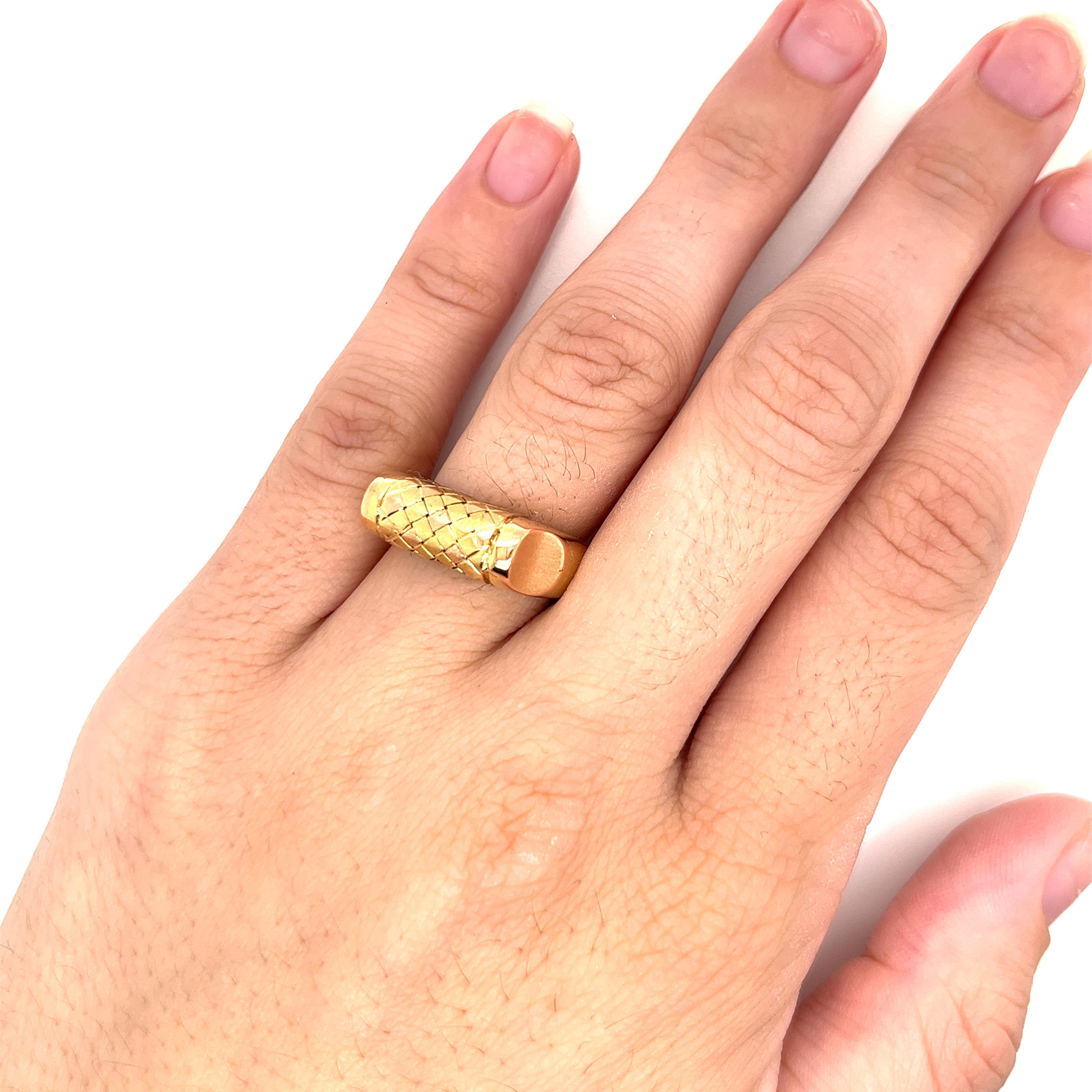 Vintage 1980's 18k Yellow Gold and Rose Gold Statement Ring For Sale 2