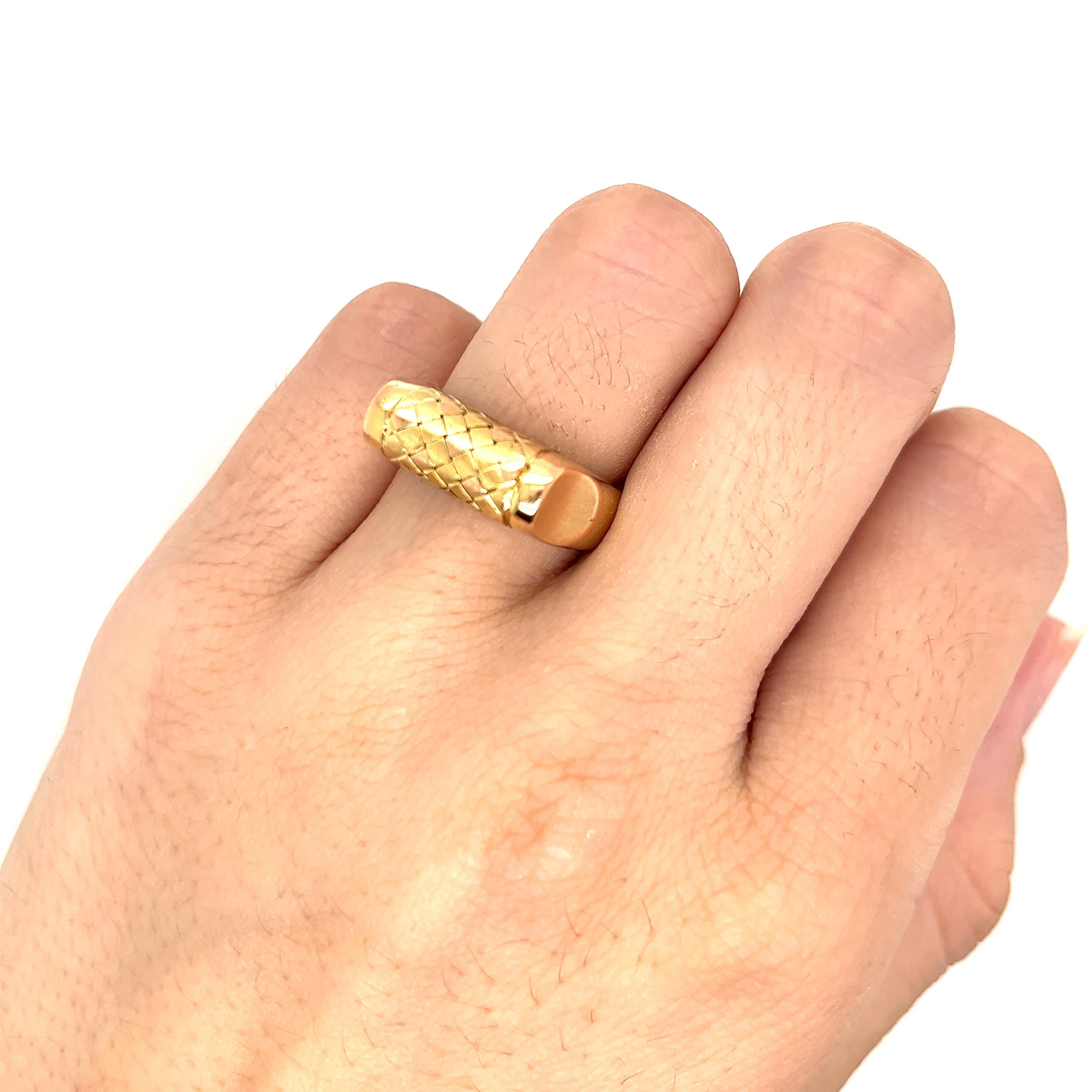 Vintage 1980's 18k Yellow Gold and Rose Gold Statement Ring For Sale 3