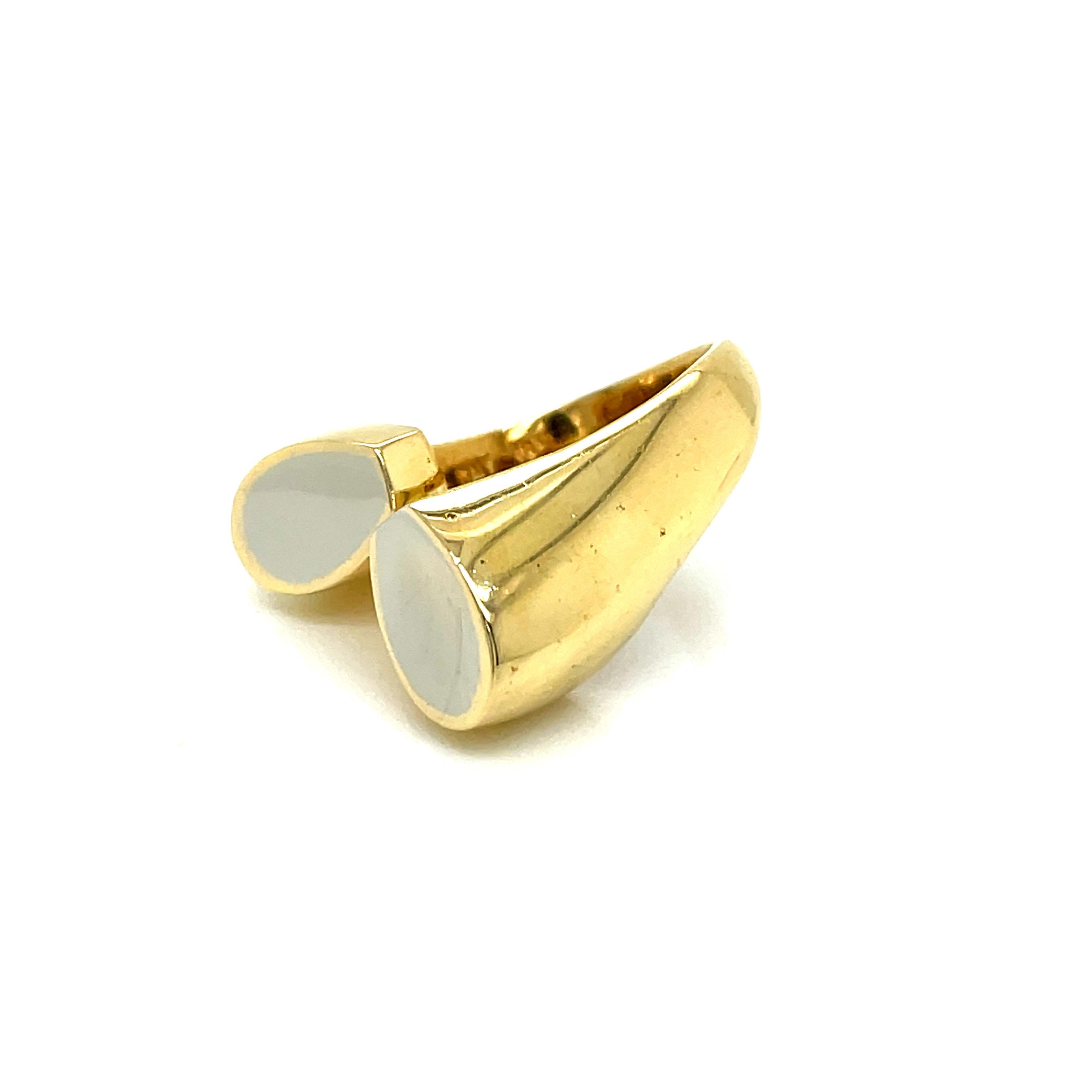 Vintage 1980's 18k Yellow Gold Bold Bypass Statement Ring For Sale 2