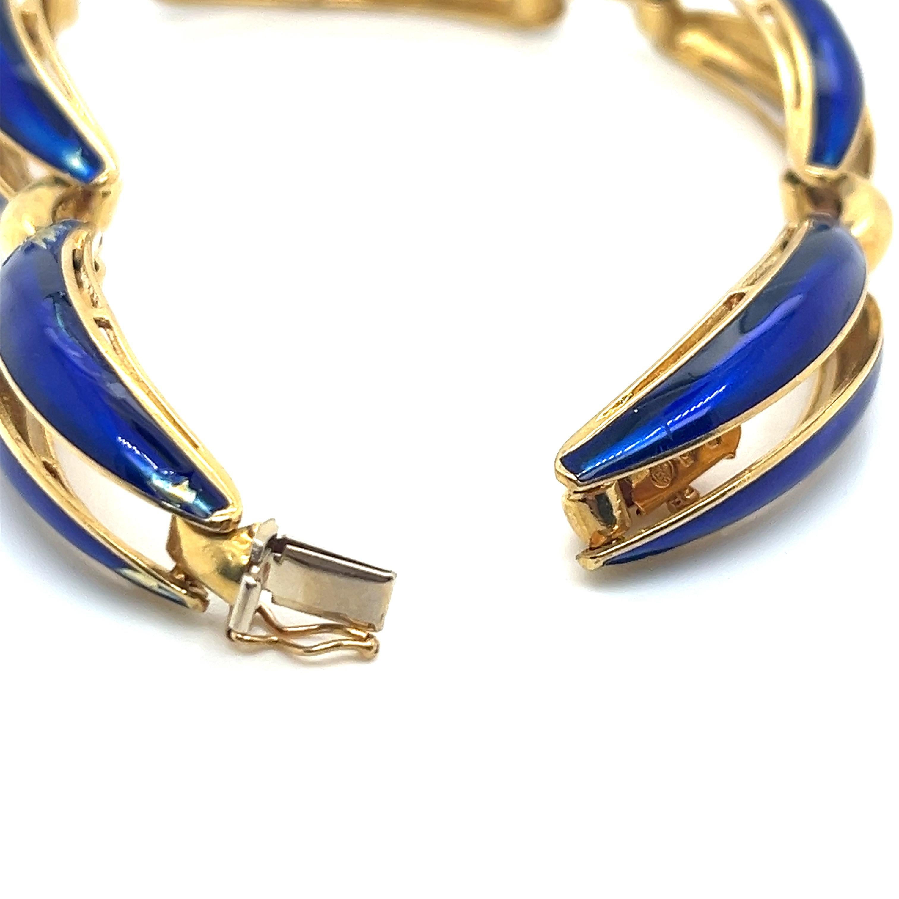 Women's Vintage 1980's 18K Yellow Gold Italian Blue Enamel and Gold Bracelet For Sale