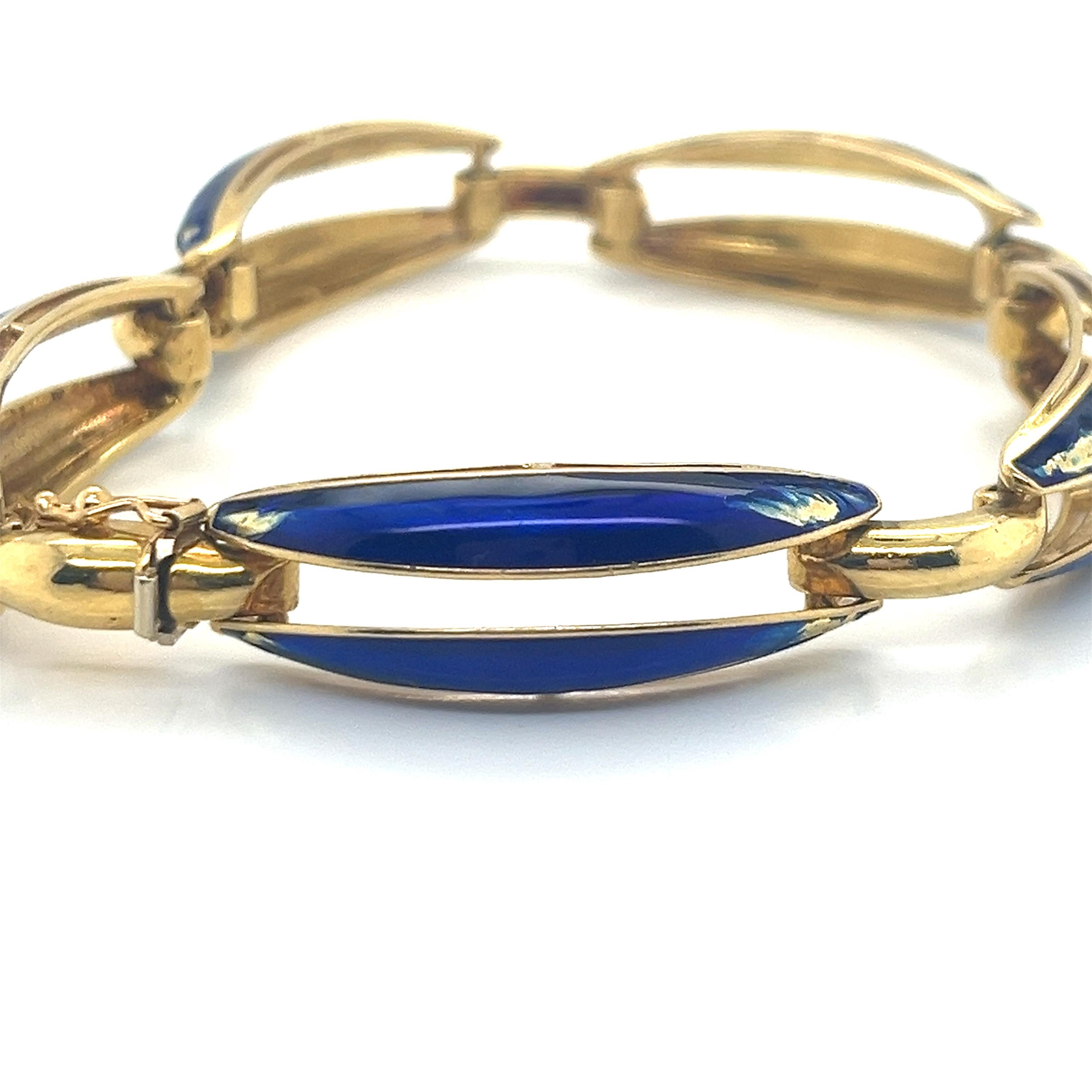 Vintage 1980's 18K Yellow Gold Italian Blue Enamel and Gold Bracelet For Sale 5