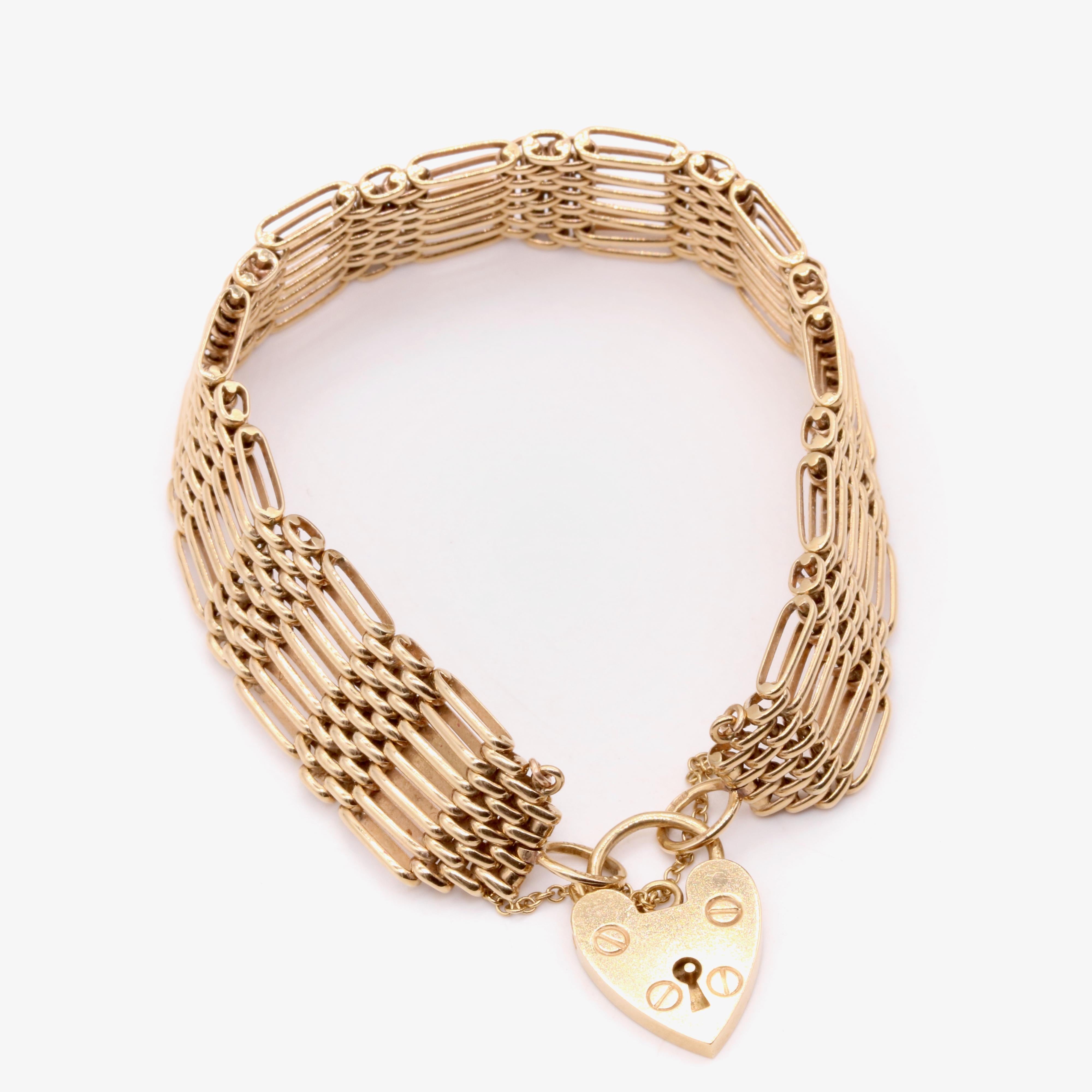Vintage 1980s 24.8g 9K Yellow Gold Gate Link Bracelet with Heart Padlock In Good Condition For Sale In Staines-Upon-Thames, GB