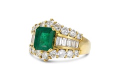 Vintage 1980s 2.50 Carat Emerald Ring with Diamonds