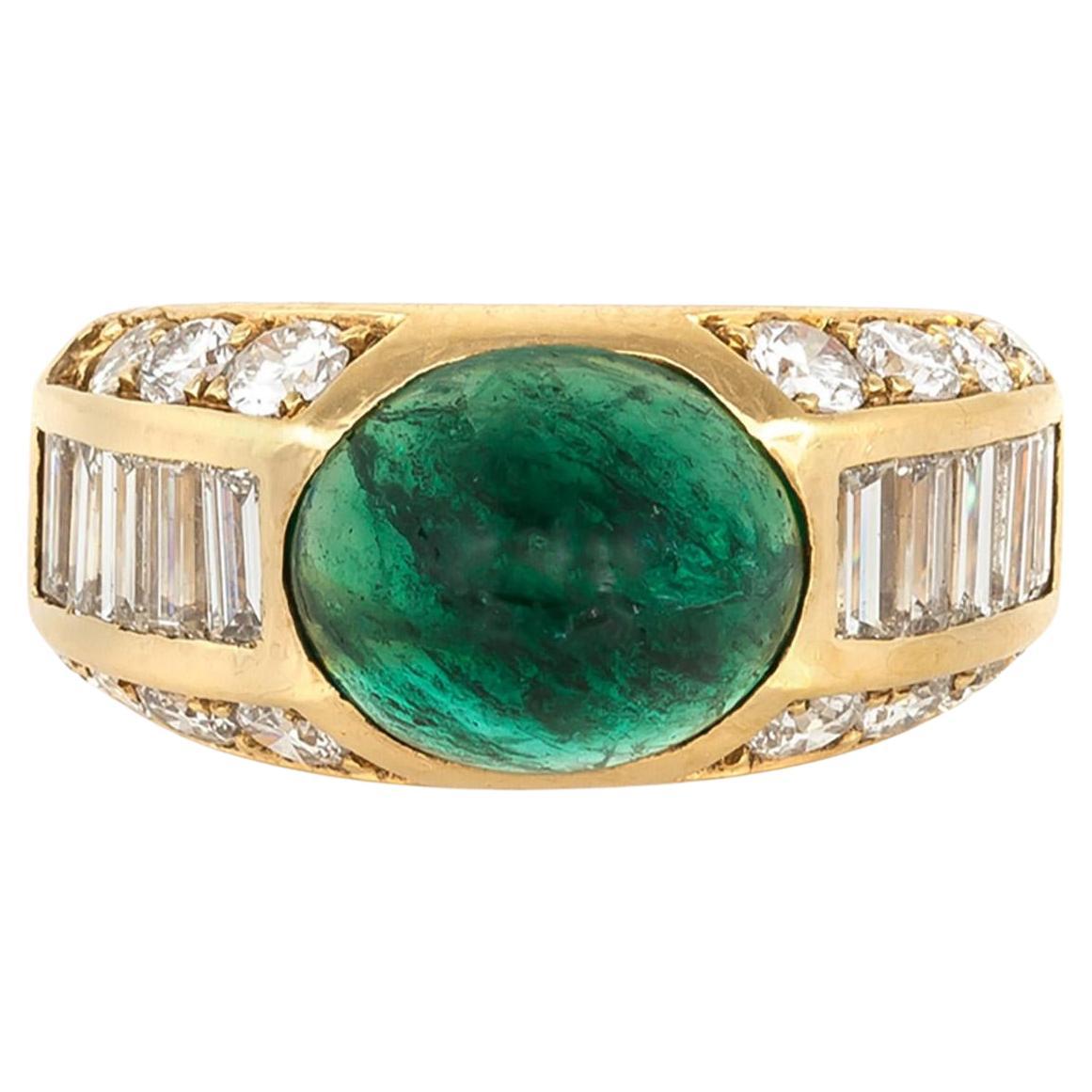 Anello vintage anni '80 con smeraldo cabochon da 3,00 carati e diamanti in vendita