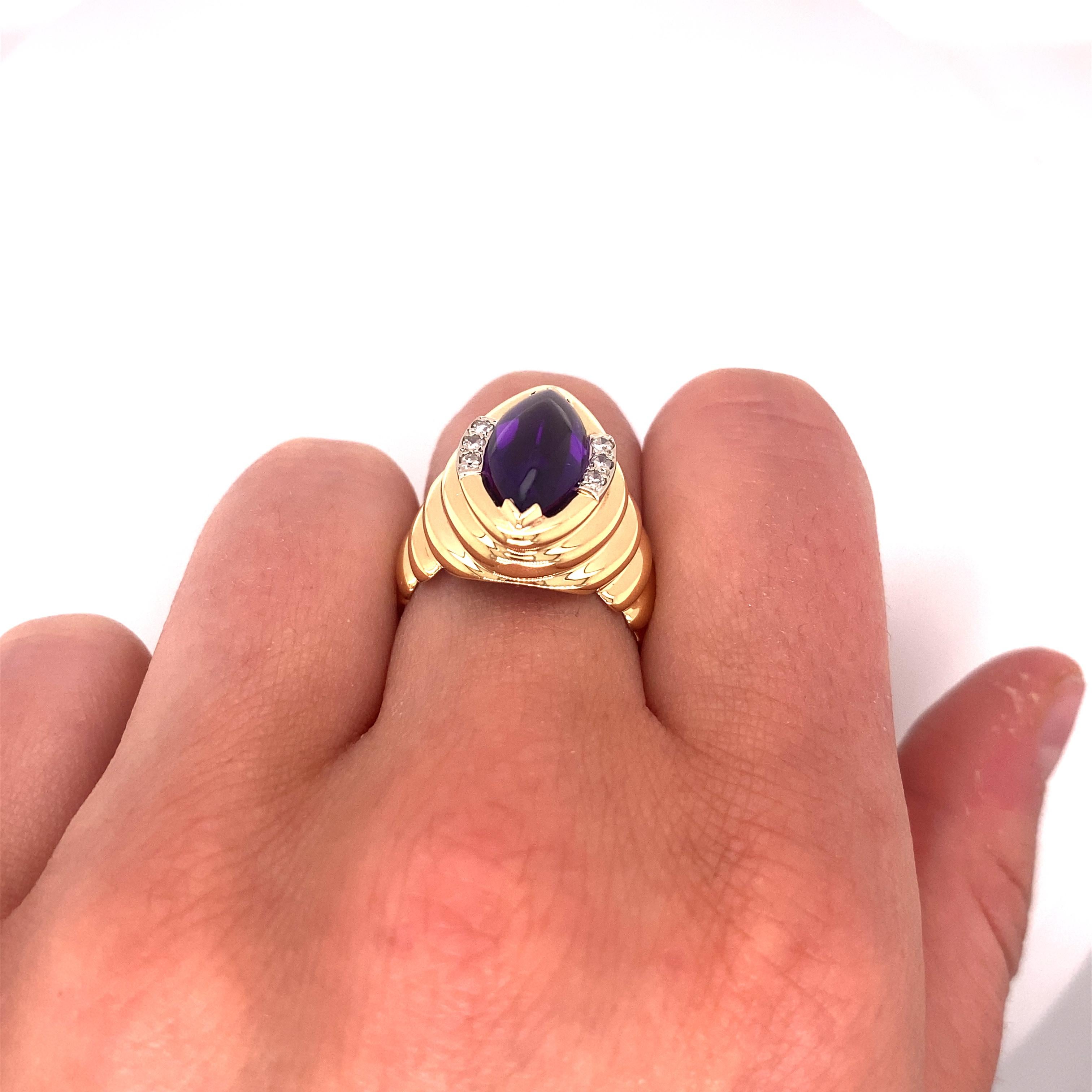 Vintage 1980's 3.50ct Marquise Cabochon Amethyst Ring with Diamonds For Sale 3