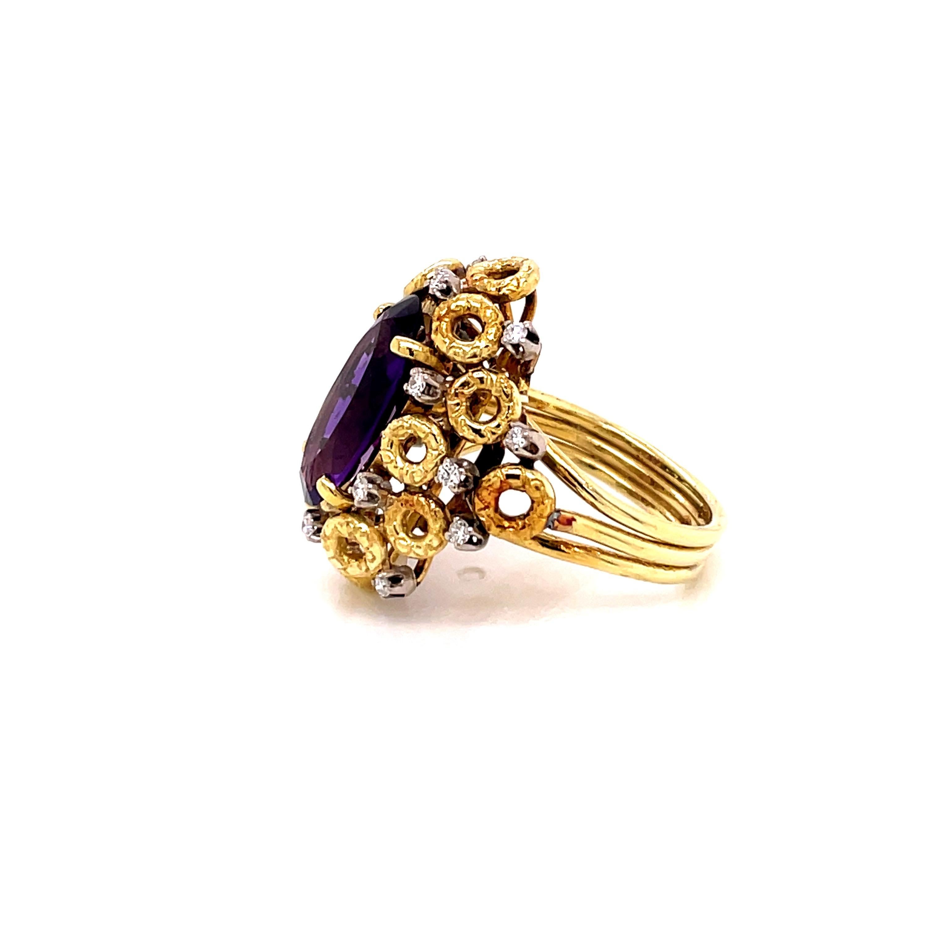 Vintage 1980's 3ct Oval Cut Amethyst Ring with Diamonds For Sale 2
