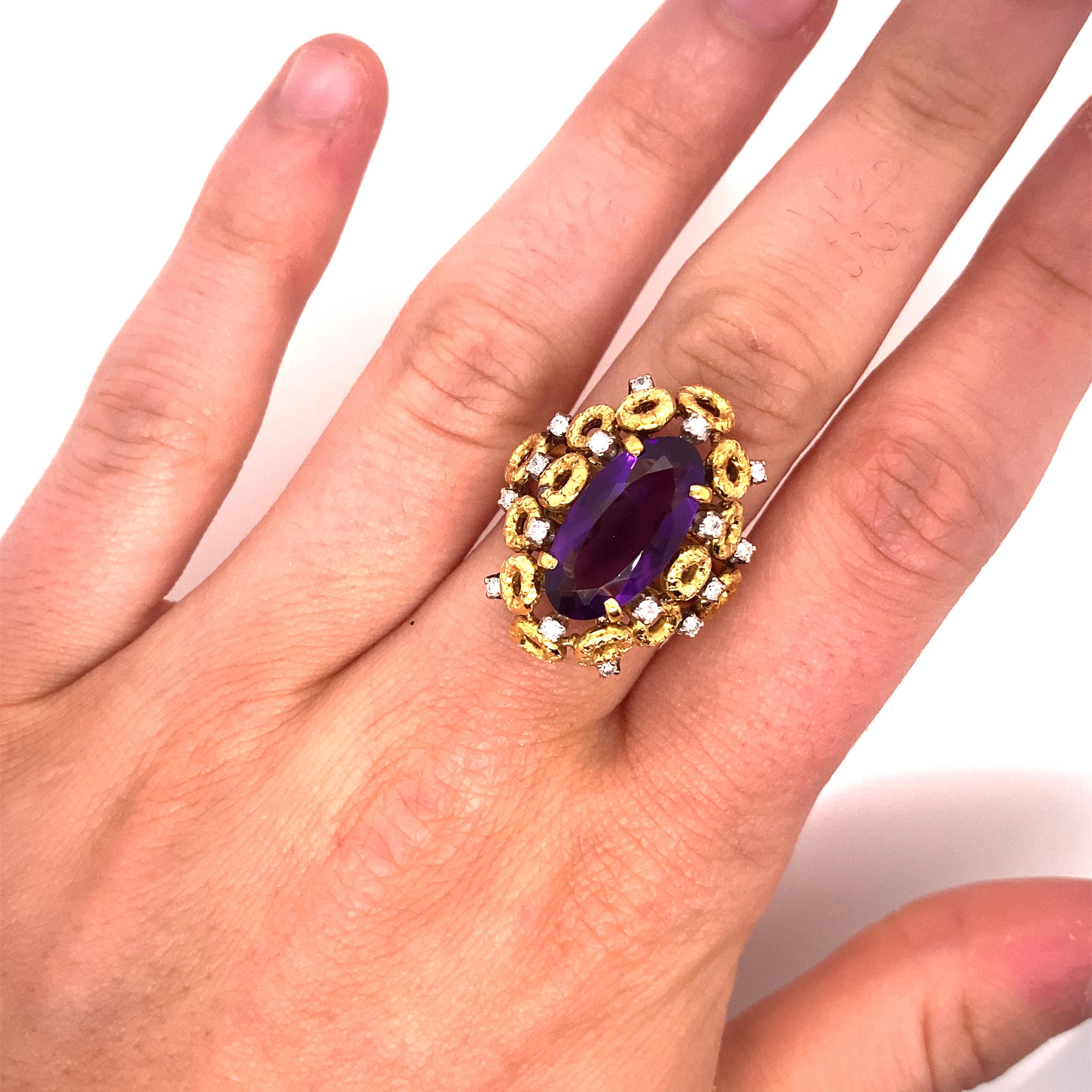 Vintage 1980's 3ct Oval Cut Amethyst Ring with Diamonds For Sale 3