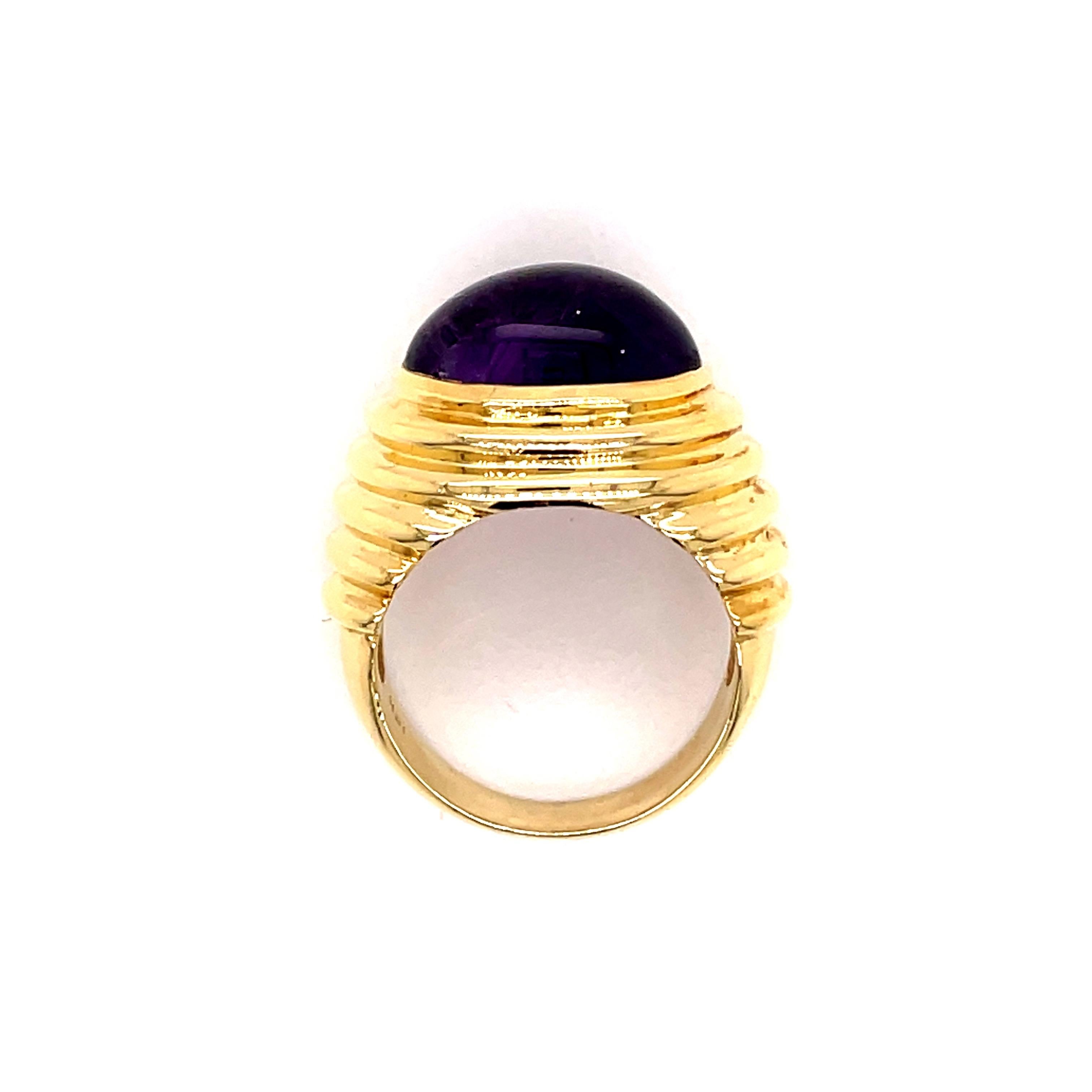 Vintage 1980's 5ct Oval Cabochon Amethyst Ring For Sale 2