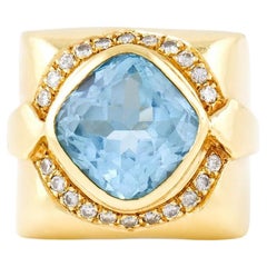 Vintage 1980er Jahre 8,00 Karat Kissenschliff Aquamarin Ring mit Diamanten