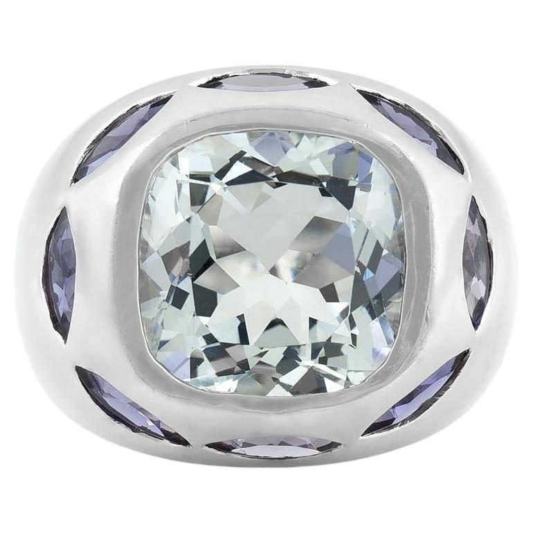 Vintage 1980er Jahre 8,00 Karat Aquamarin-Ring mit Kissenschliff und Tansaniten im Angebot