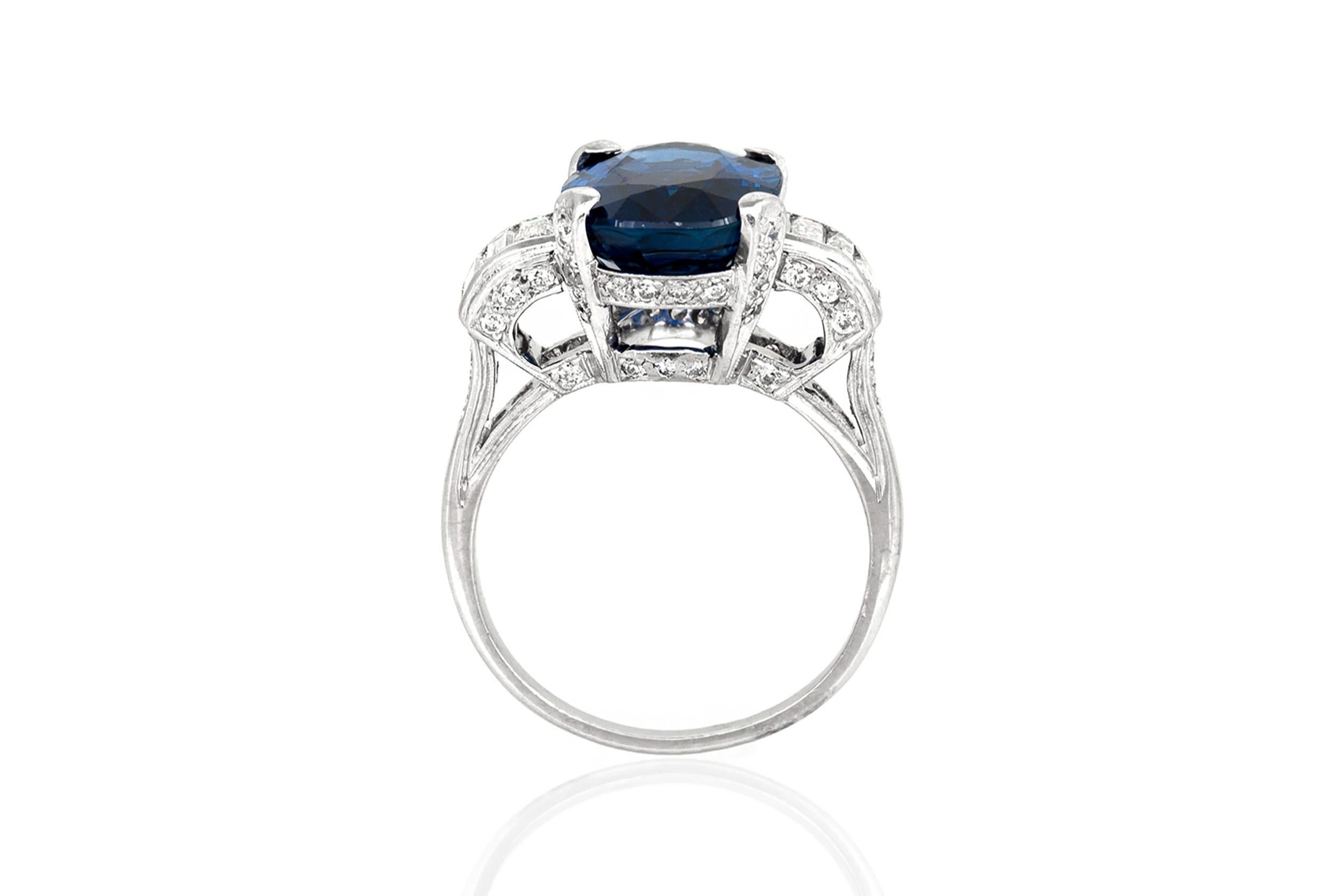 Anillo vintage de zafiro de 8,16 quilates con diamantes de los años 80 en Bueno estado para la venta en New York, NY