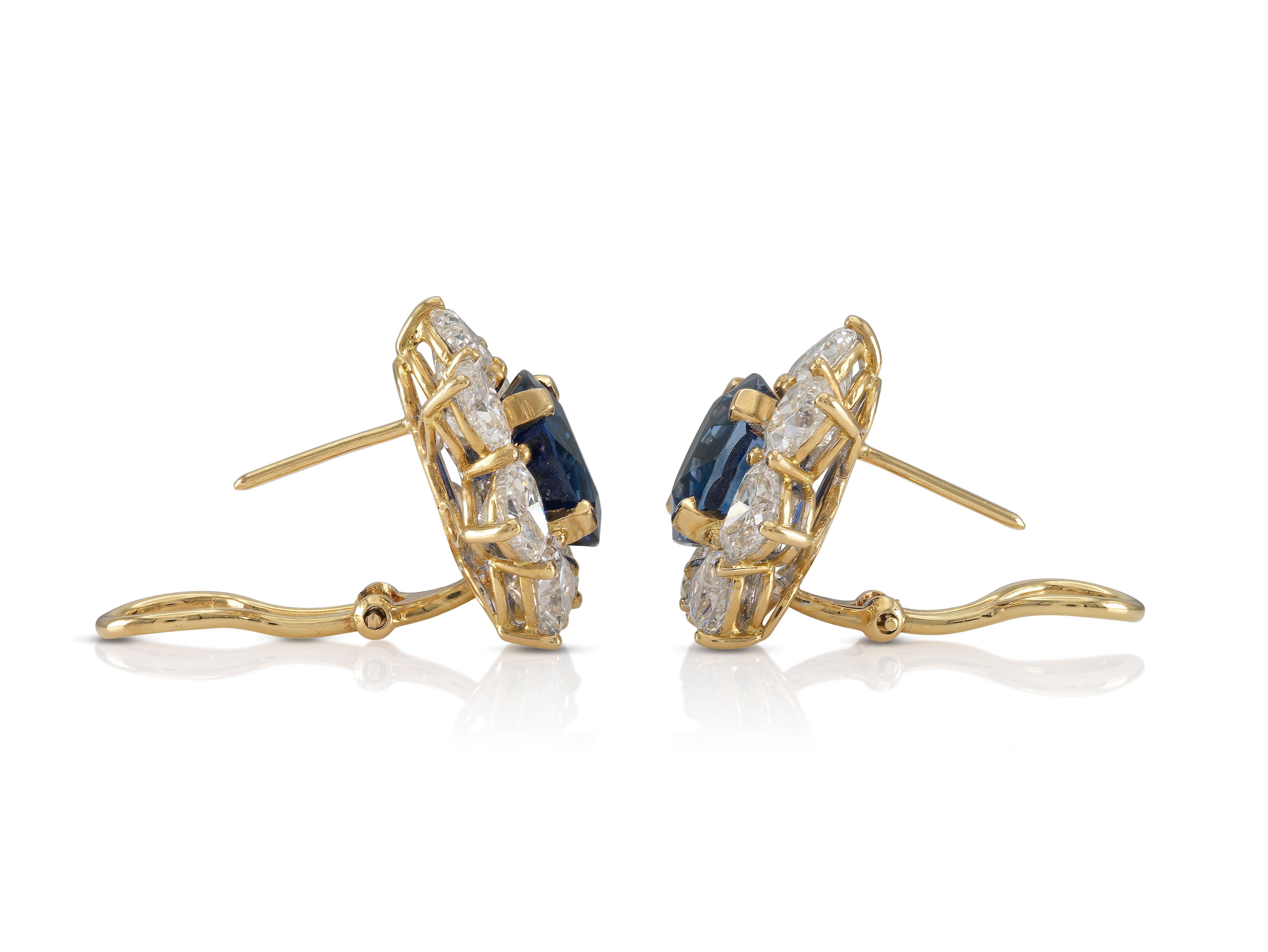 Vintage 1980er Jahre 9,70 Karat Saphir & 6,50 Karat Diamant-Cluster-Ohrringe (Kissenschliff) im Angebot