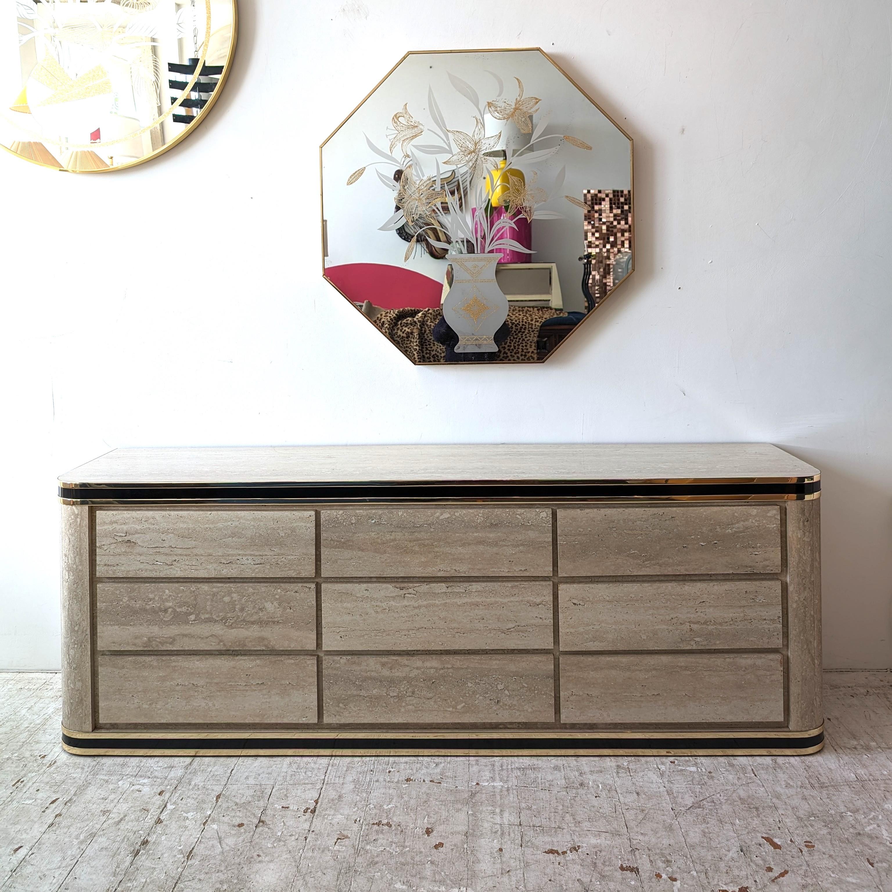 1980s American faux travertine laminate sideboard / dresser with nine wood-lined drawers. Gold & black trim top and bottom.
We also have matching bedside cabinets: please see our other listings.

Dimensions: width 194cm, depth 44cm, height 69cm