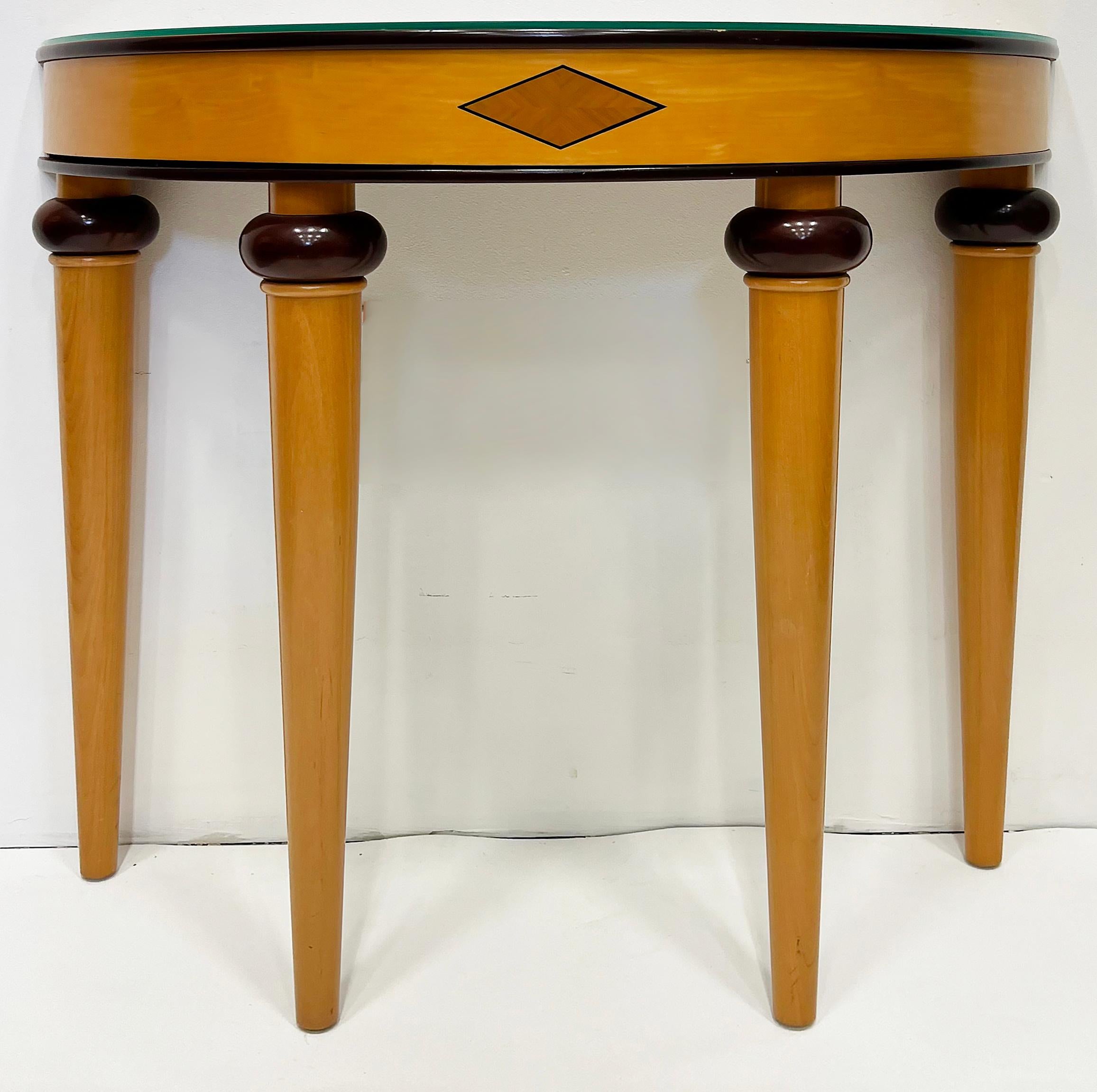 Americano Tavolo consolle in legno Demi-Lune vintage Art Deco Revival degli anni '80, montato  Piano in vetro in vendita