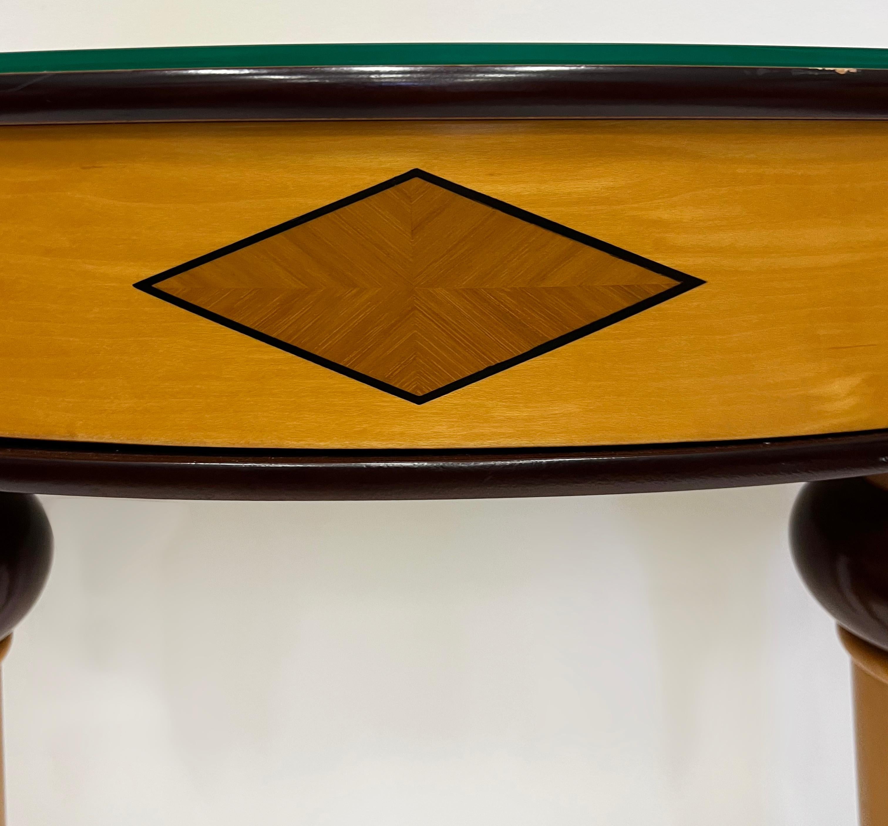 Fine XX secolo Tavolo consolle in legno Demi-Lune vintage Art Deco Revival degli anni '80, montato  Piano in vetro in vendita