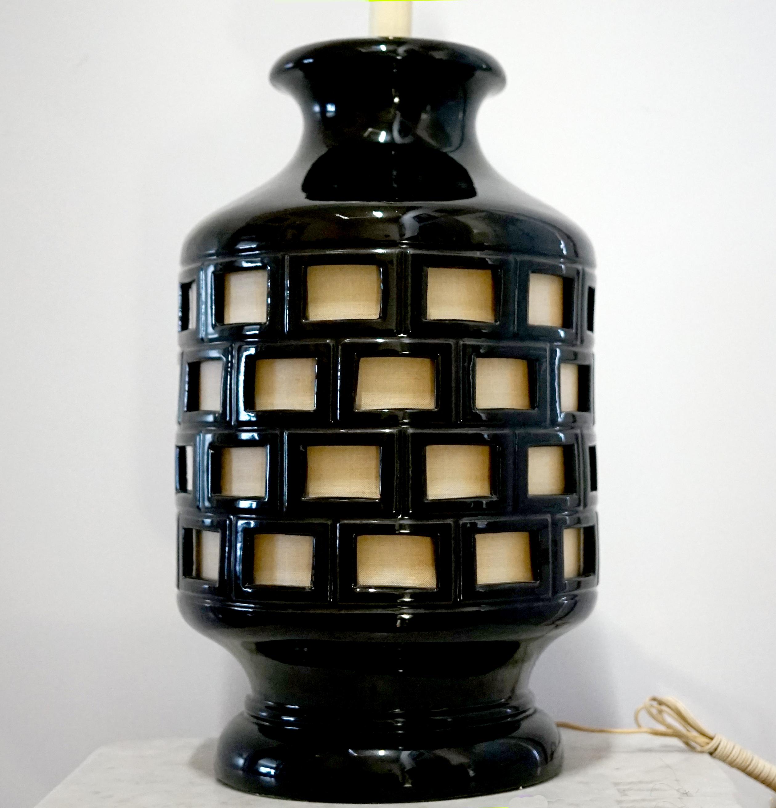 Mid-Century Modern Vintage 1980s Black Ceramic Barrel Large Glaze Table Lamp For Sale