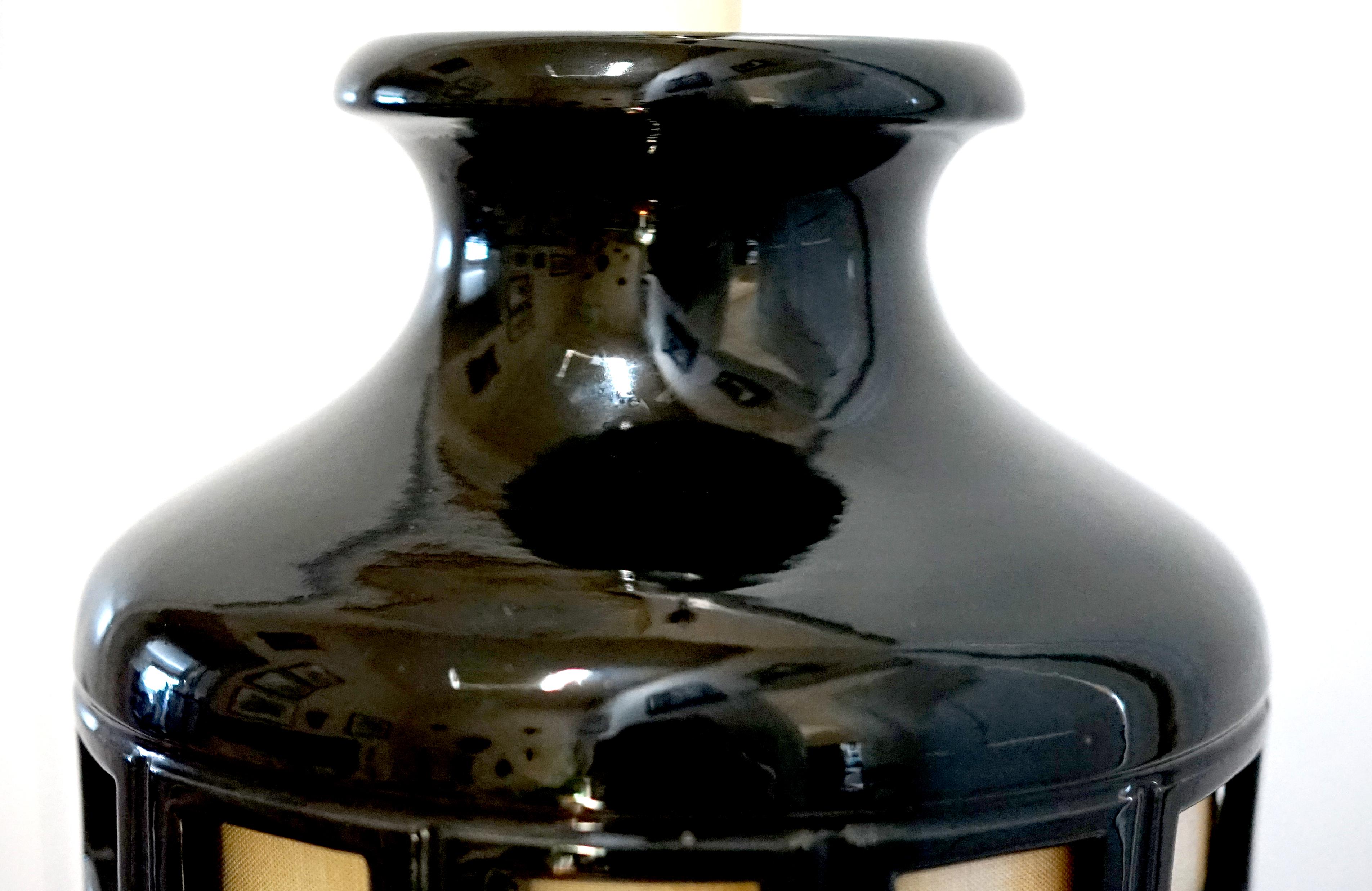Italian Vintage 1980s Black Ceramic Barrel Large Glaze Table Lamp For Sale