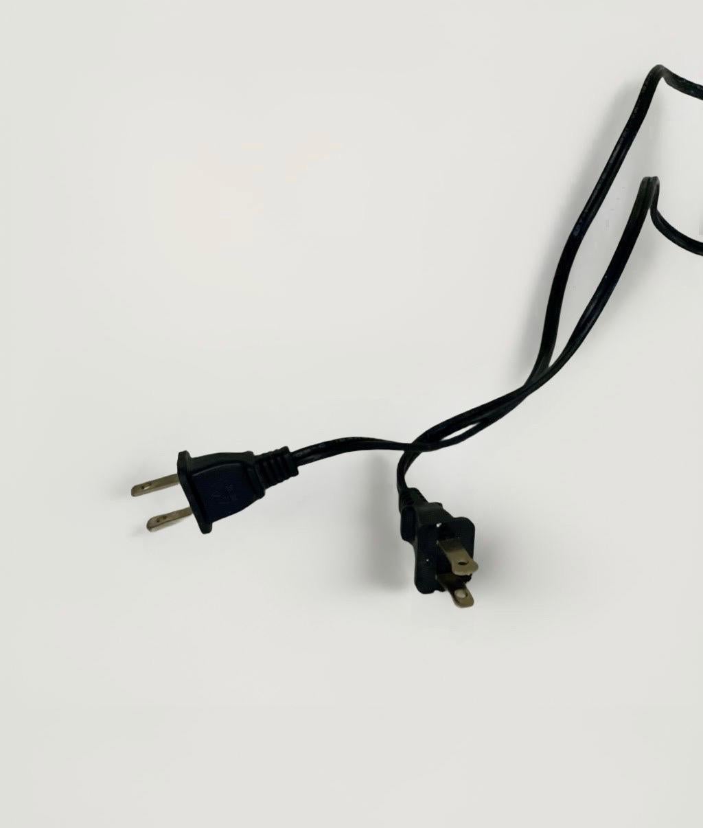 Paire de lampes de bureau halogènes modernistes noires des années 1980 en vente 11